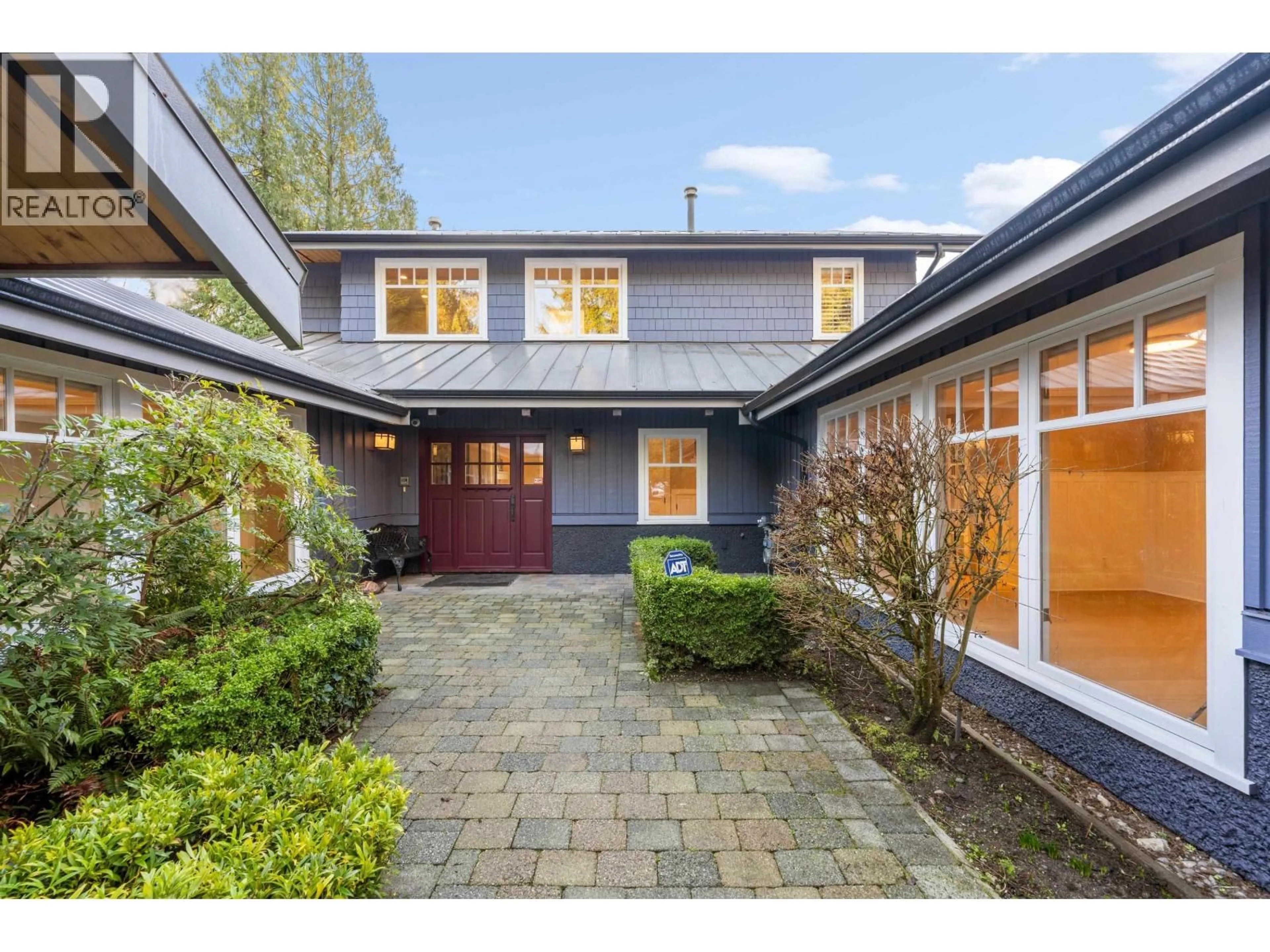 Home with brick exterior material, street for 366 KEITH ROAD, West Vancouver British Columbia V7T1L7