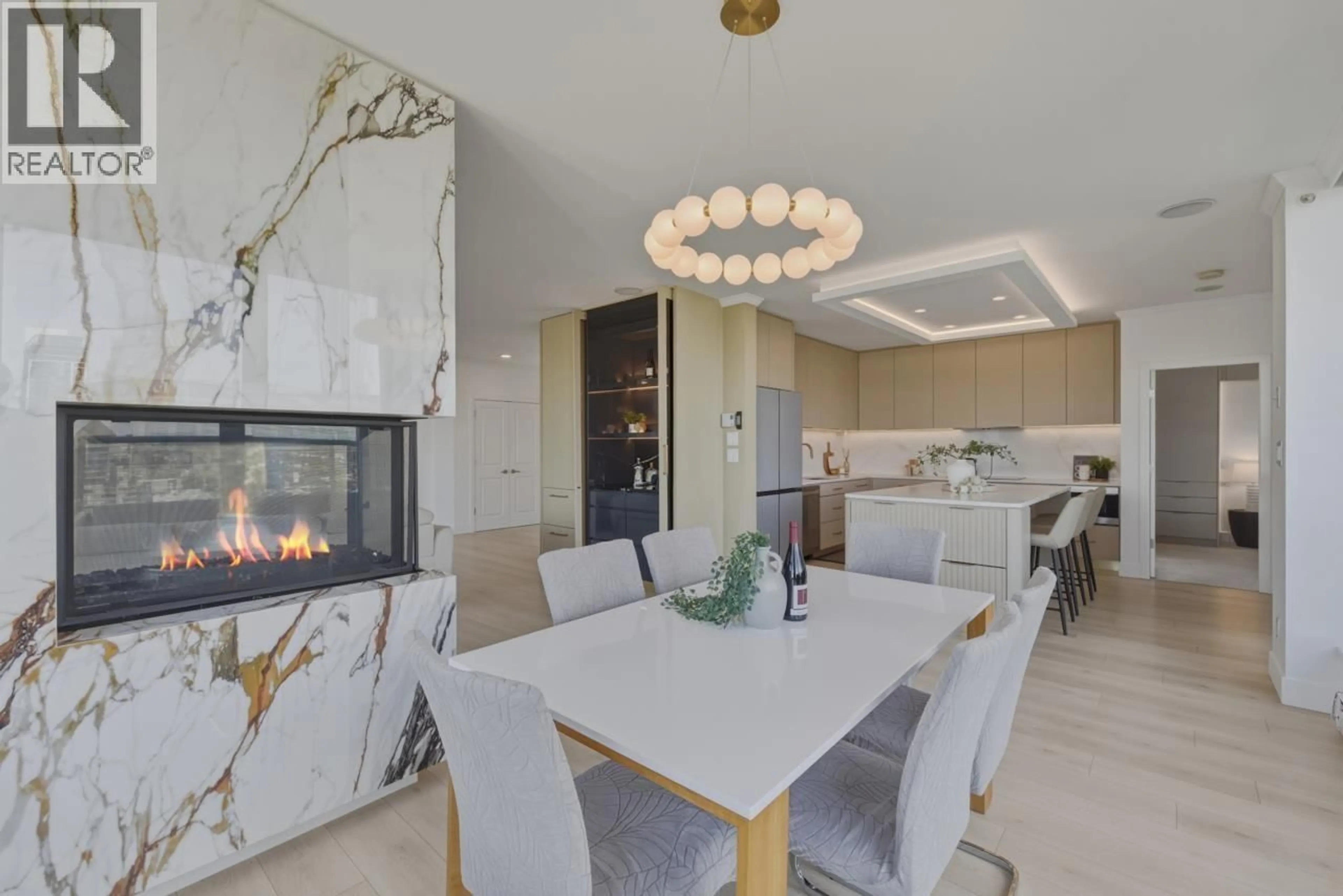 Dining room, ceramic/tile floor for 2503 - 4380 HALIFAX STREET, Burnaby British Columbia V5C6R3