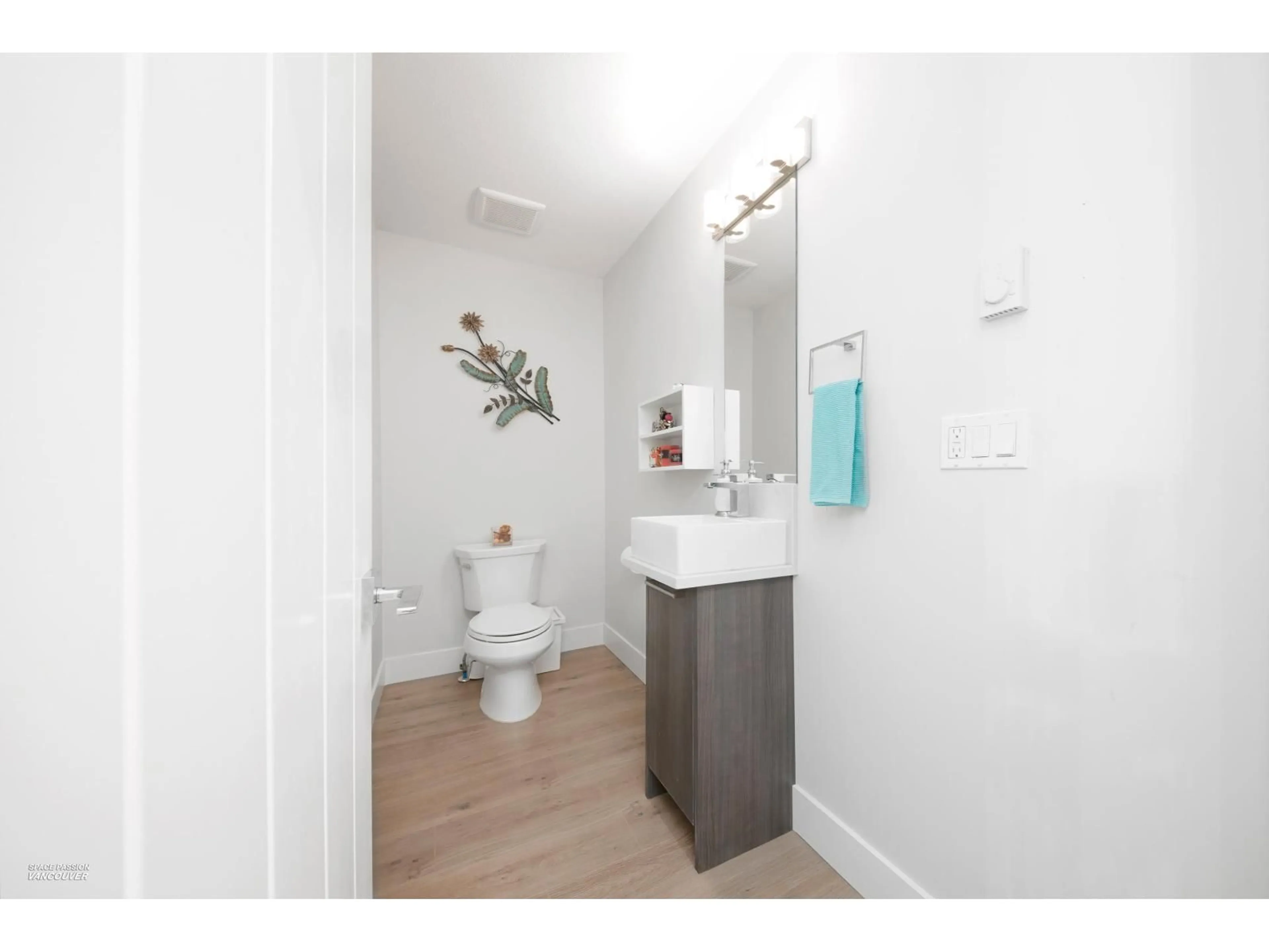 Standard bathroom, unknown for 161 - 2280 163 STREET, Surrey British Columbia V3Z0S4
