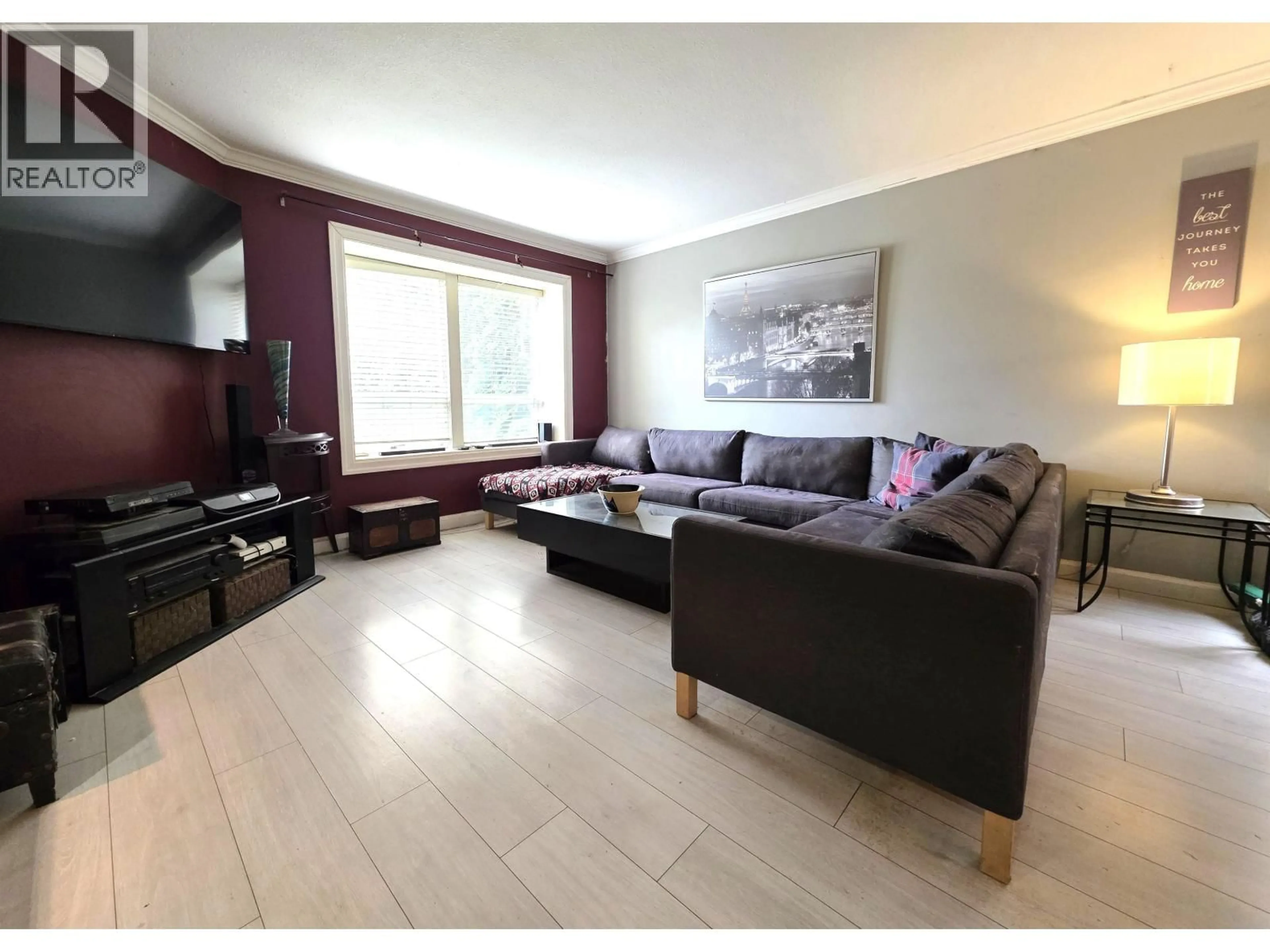 Living room with furniture, wood/laminate floor for 12033 206B STREET, Maple Ridge British Columbia V2X9T8