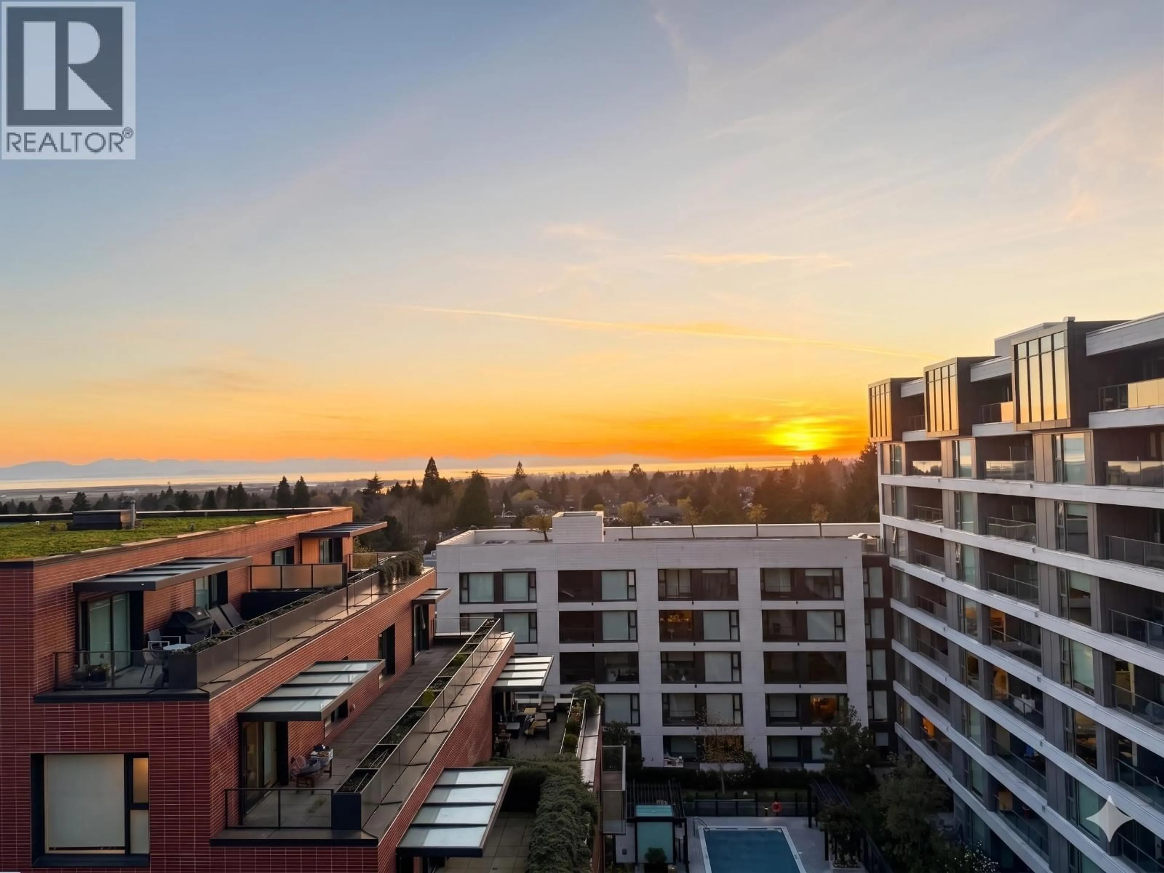 A pic from outside/outdoor area/front of a property/back of a property/a pic from drone, city buildings view from balcony for 904 - 1561 57TH AVENUE, Vancouver British Columbia V6P0H5