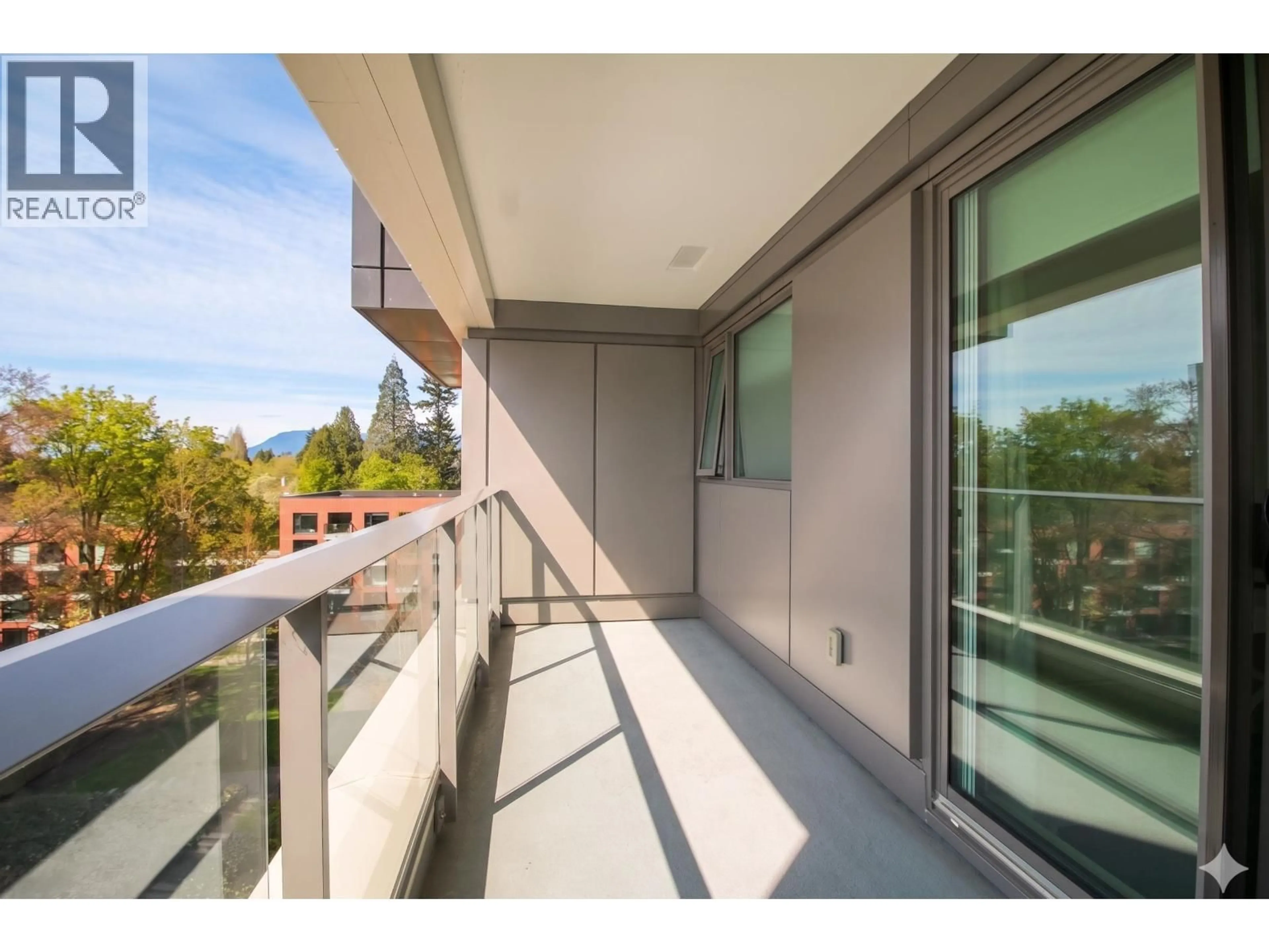 Balcony in the apartment, unknown for 904 - 1561 57TH AVENUE, Vancouver British Columbia V6P0H5