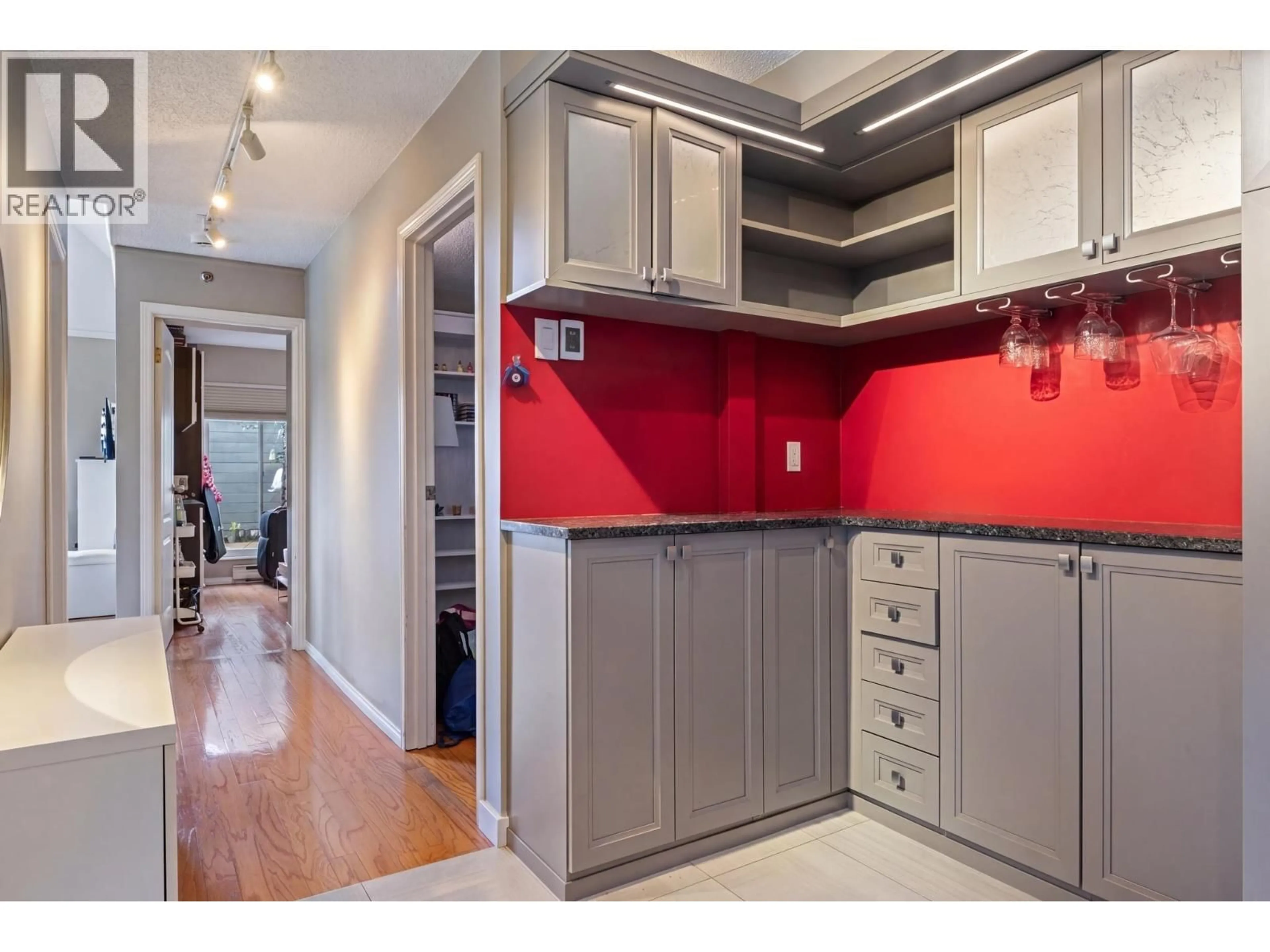 Standard kitchen, unknown for 306 - 1345 4TH AVENUE, Vancouver British Columbia V6H3Y8