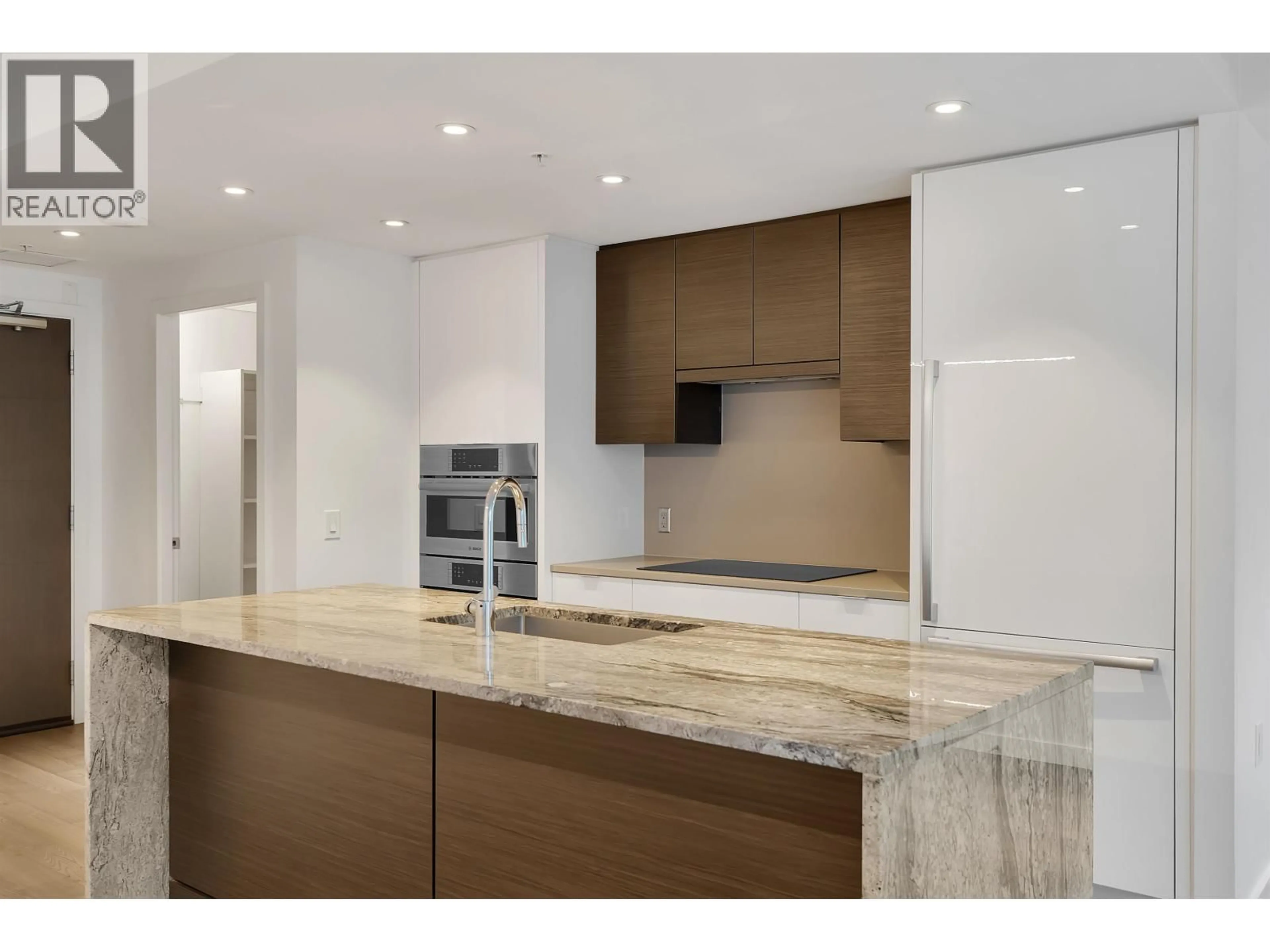 Unknown for 102 - 1688 PULLMAN PORTER STREET, Vancouver British Columbia V6A0H3