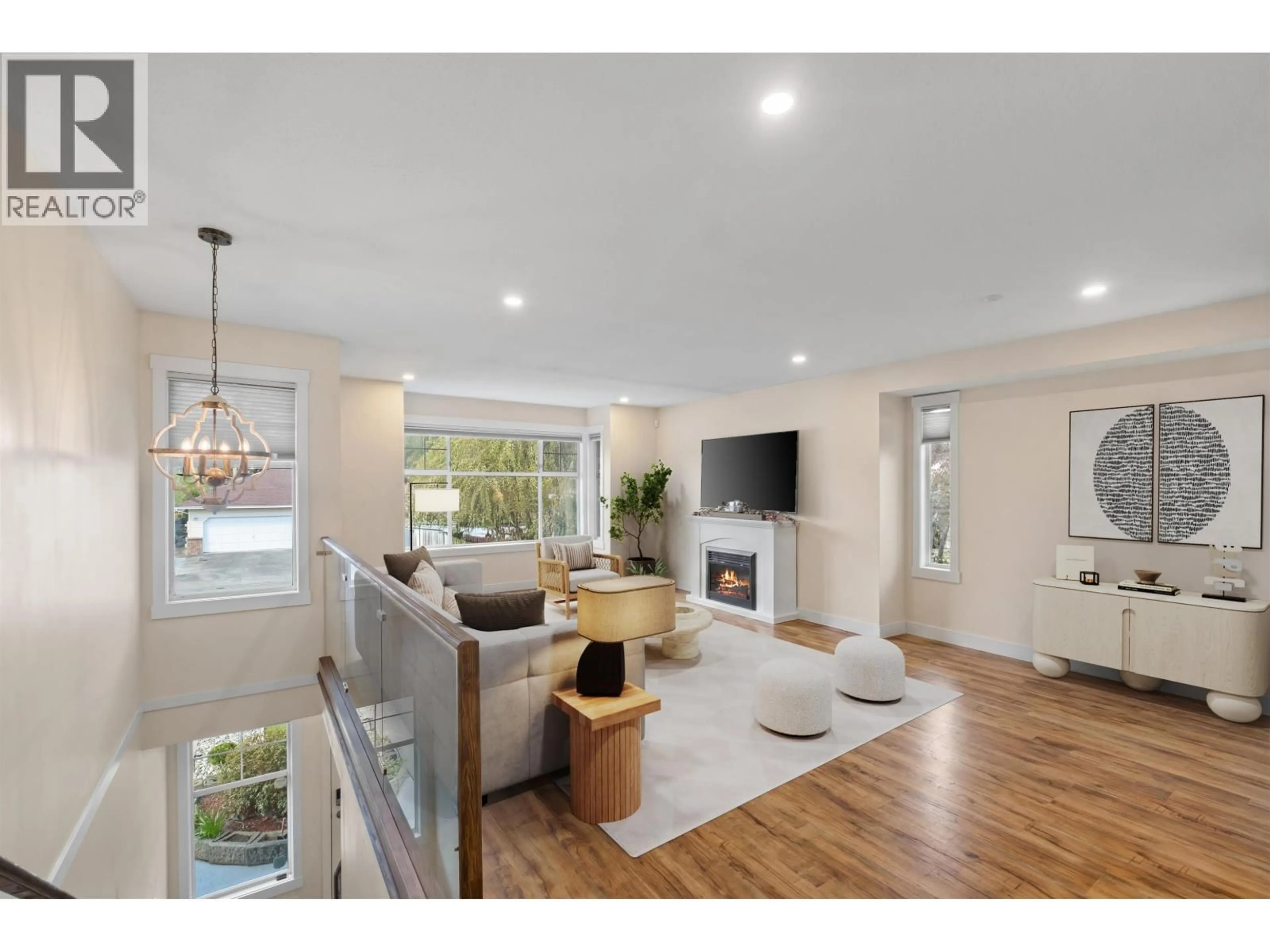 Living room with furniture, unknown for 19416 123 AVENUE, Pitt Meadows British Columbia V3Y2K3