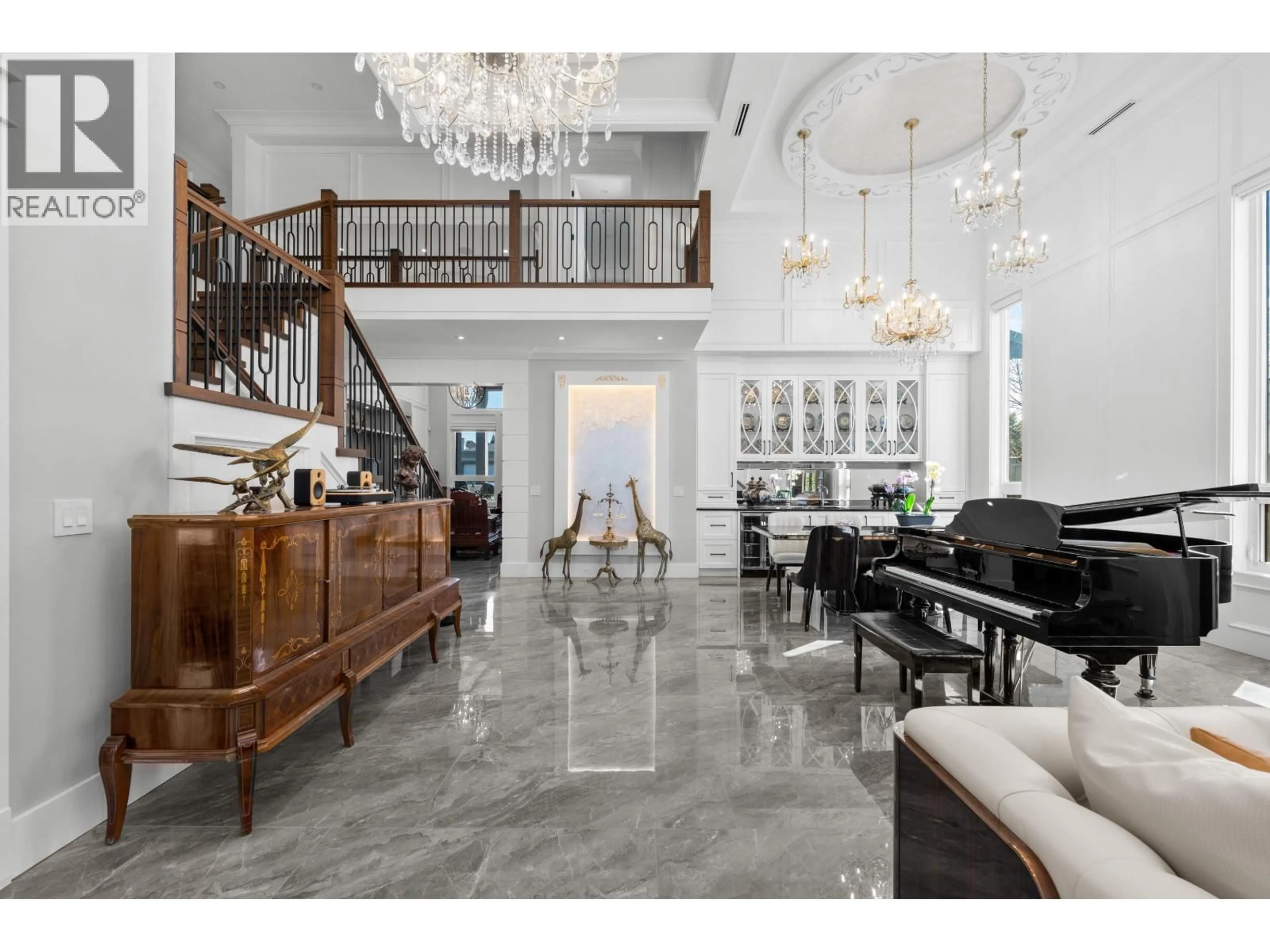 Indoor foyer for 5720 WOODWARDS ROAD, Richmond British Columbia V7E1H1