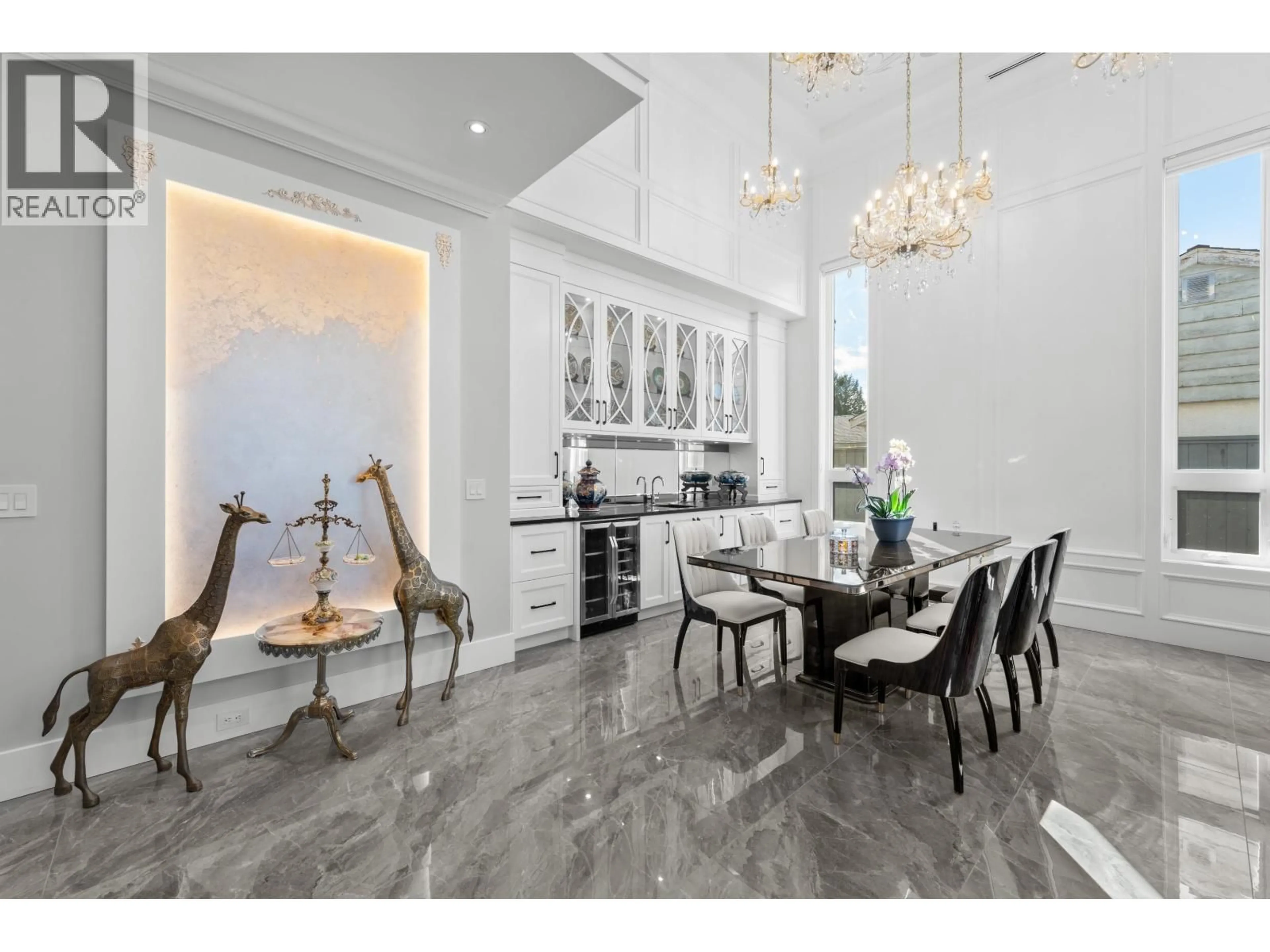 Dining room, ceramic/tile floor for 5720 WOODWARDS ROAD, Richmond British Columbia V7E1H1