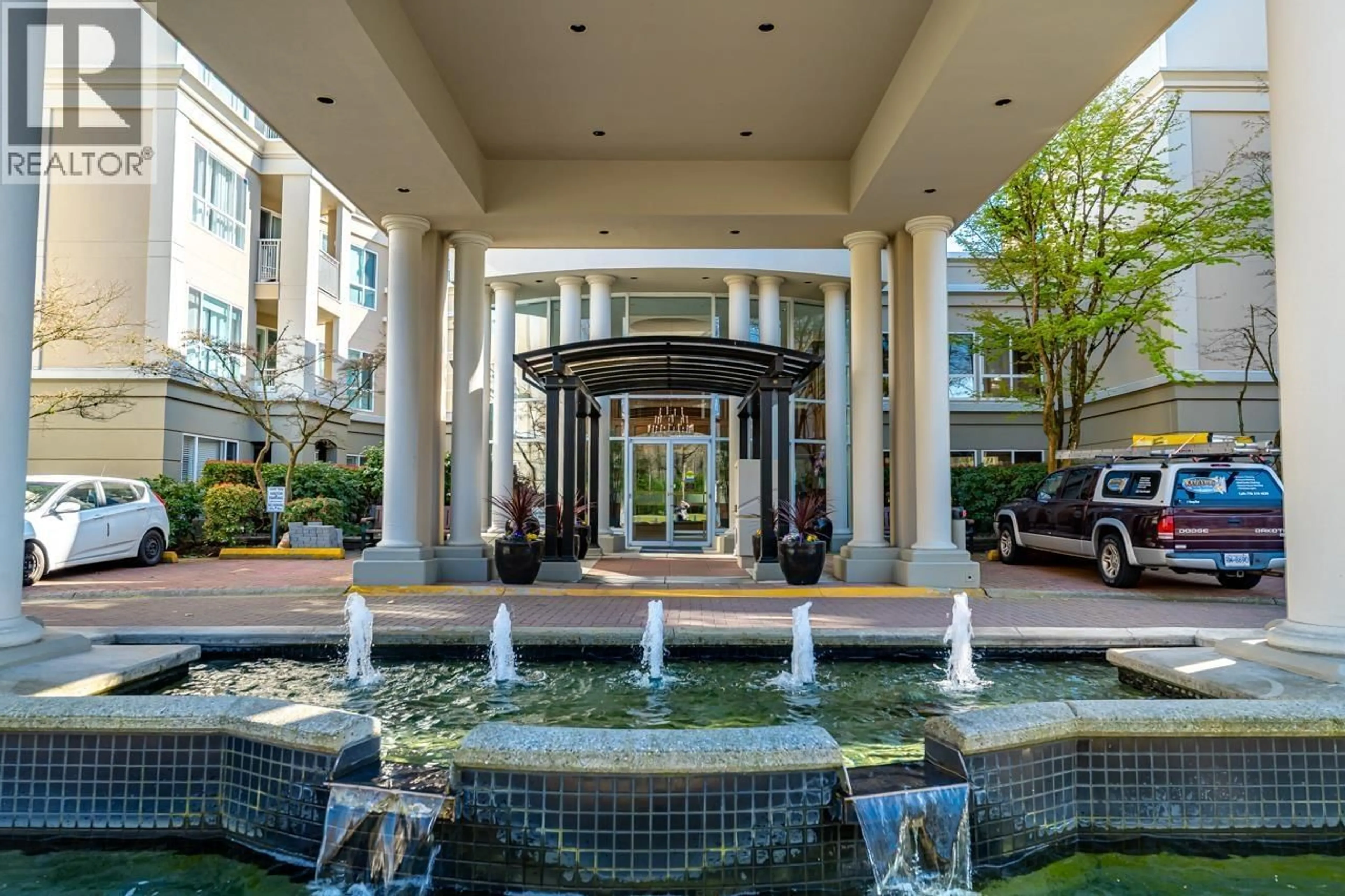 Lobby for 135 - 3098 GUILDFORD WAY, Coquitlam British Columbia V3B7W8