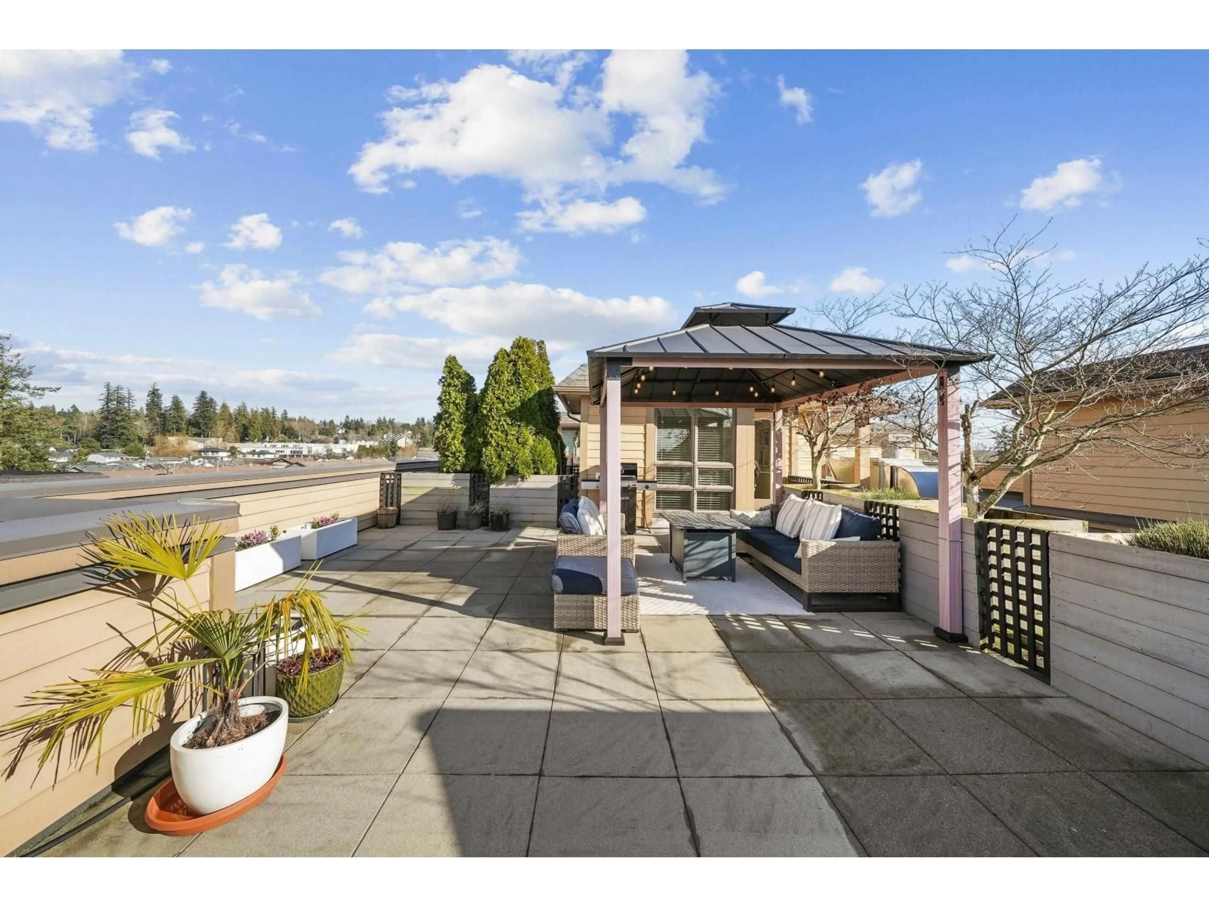 Patio, water/lake/river/ocean view for 406 - 5811 177B STREET, Surrey British Columbia V3S4J4