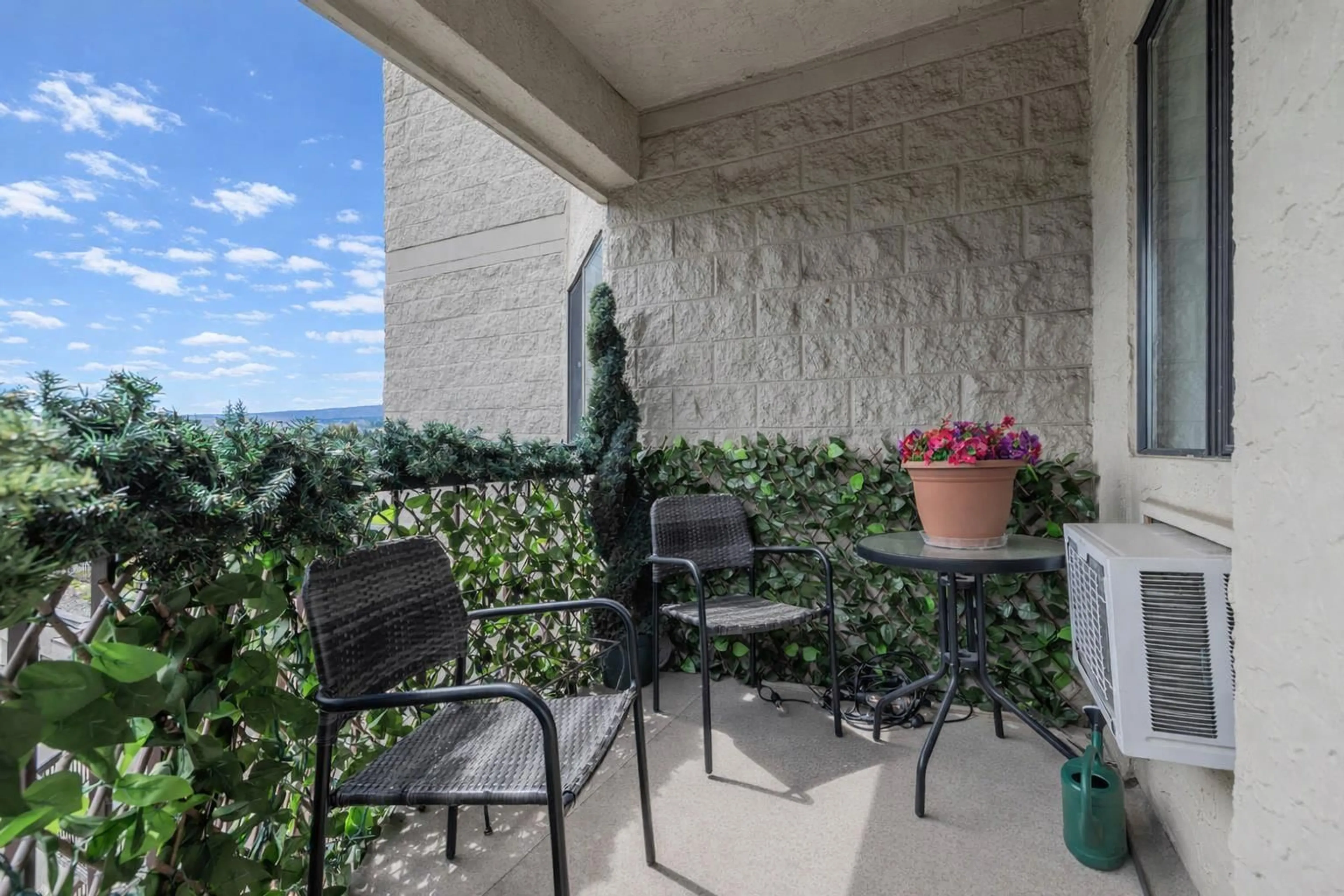 Patio, water/lake/river/ocean view for 1015 - 31955 OLD YALE ROAD, Abbotsford British Columbia V2T4N1