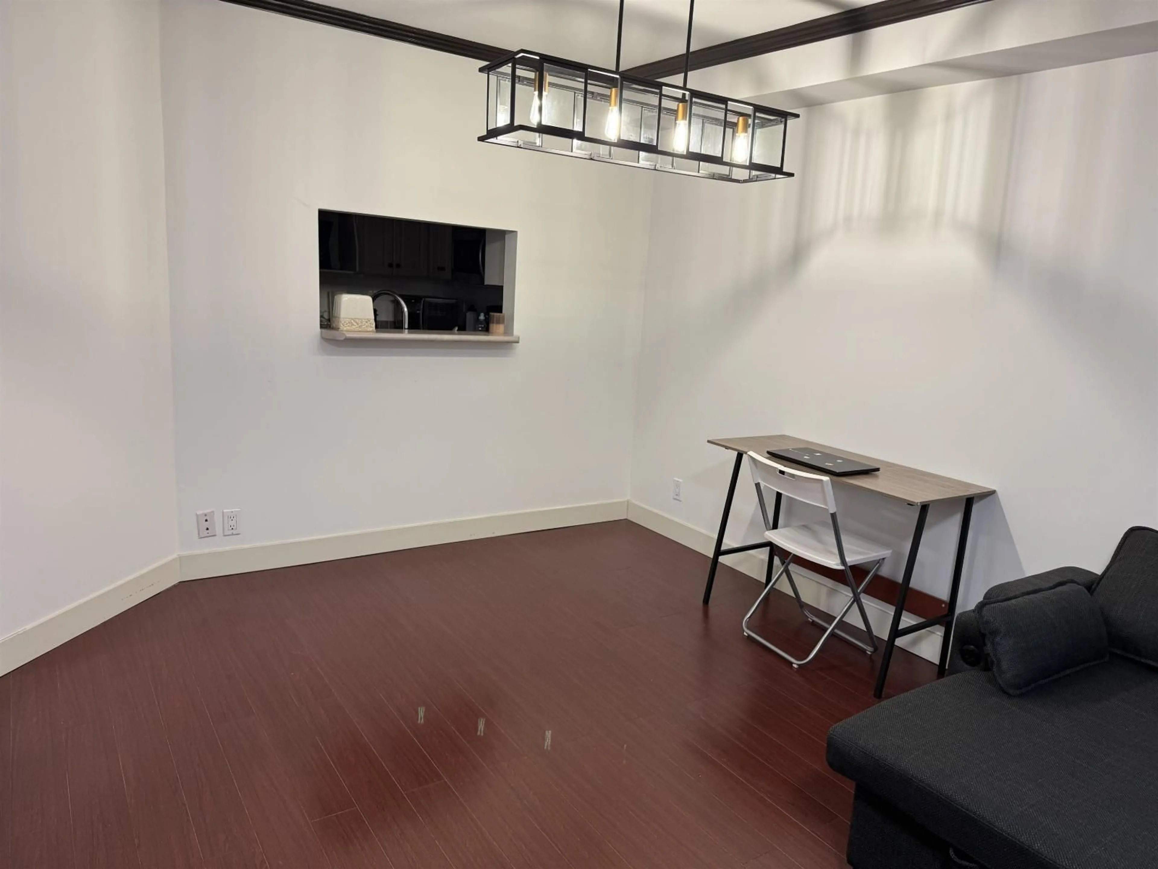 A pic of a room for 106 - 9865 140 STREET, Surrey British Columbia V3T4M4