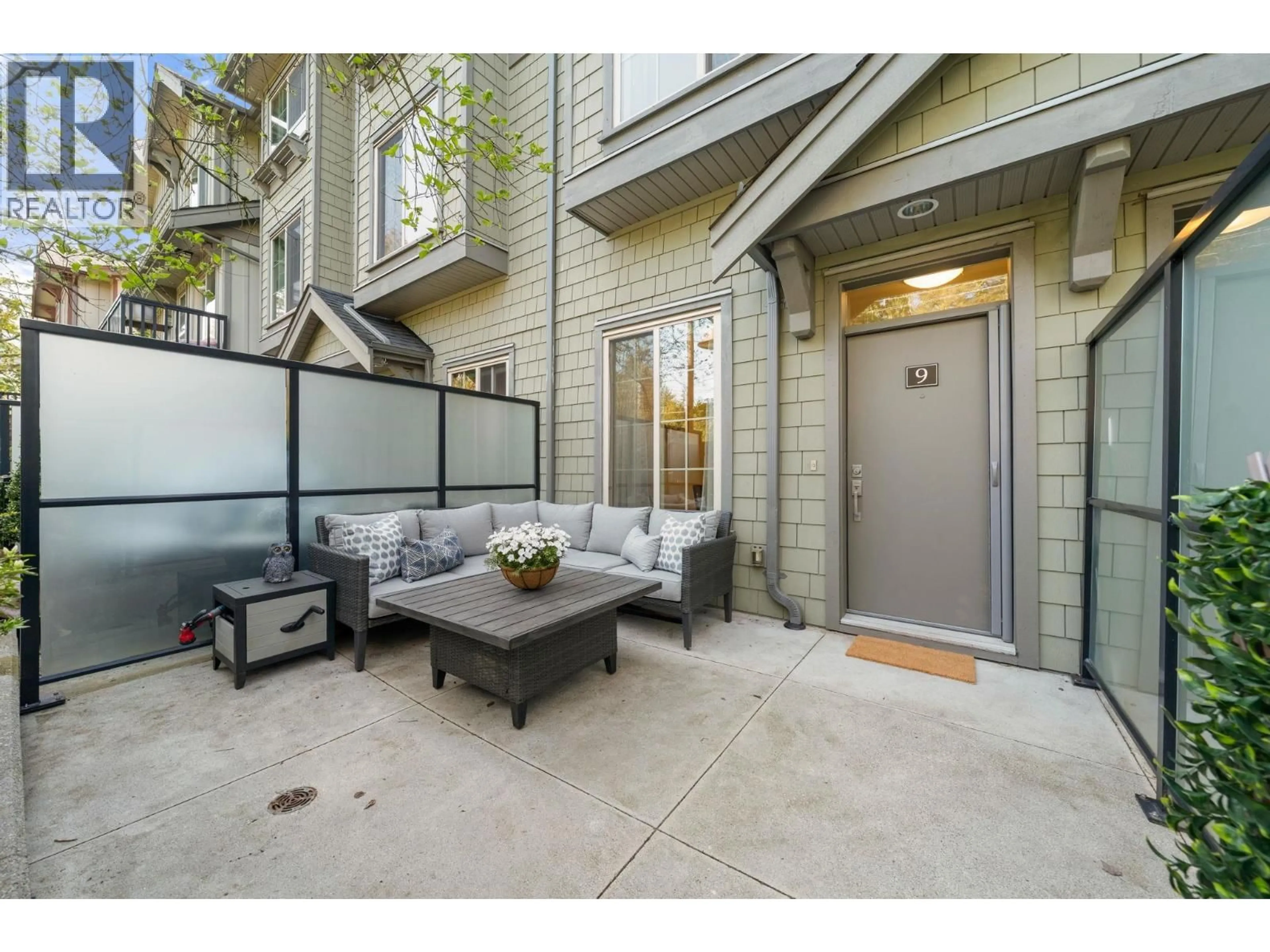 Patio, street for 9 - 433 SEYMOUR RIVER PLACE, North Vancouver British Columbia V7H0B8