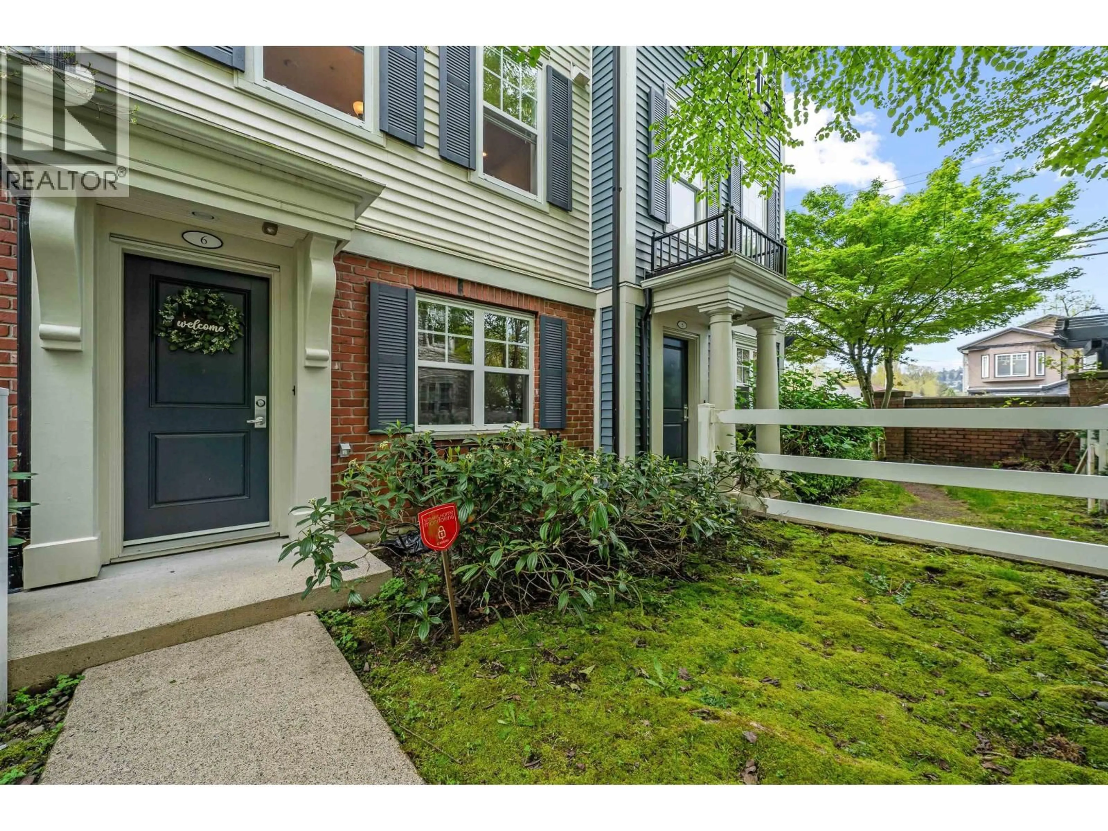 Unknown for 6 - 2495 DAVIES AVENUE, Port Coquitlam British Columbia V3C0B2