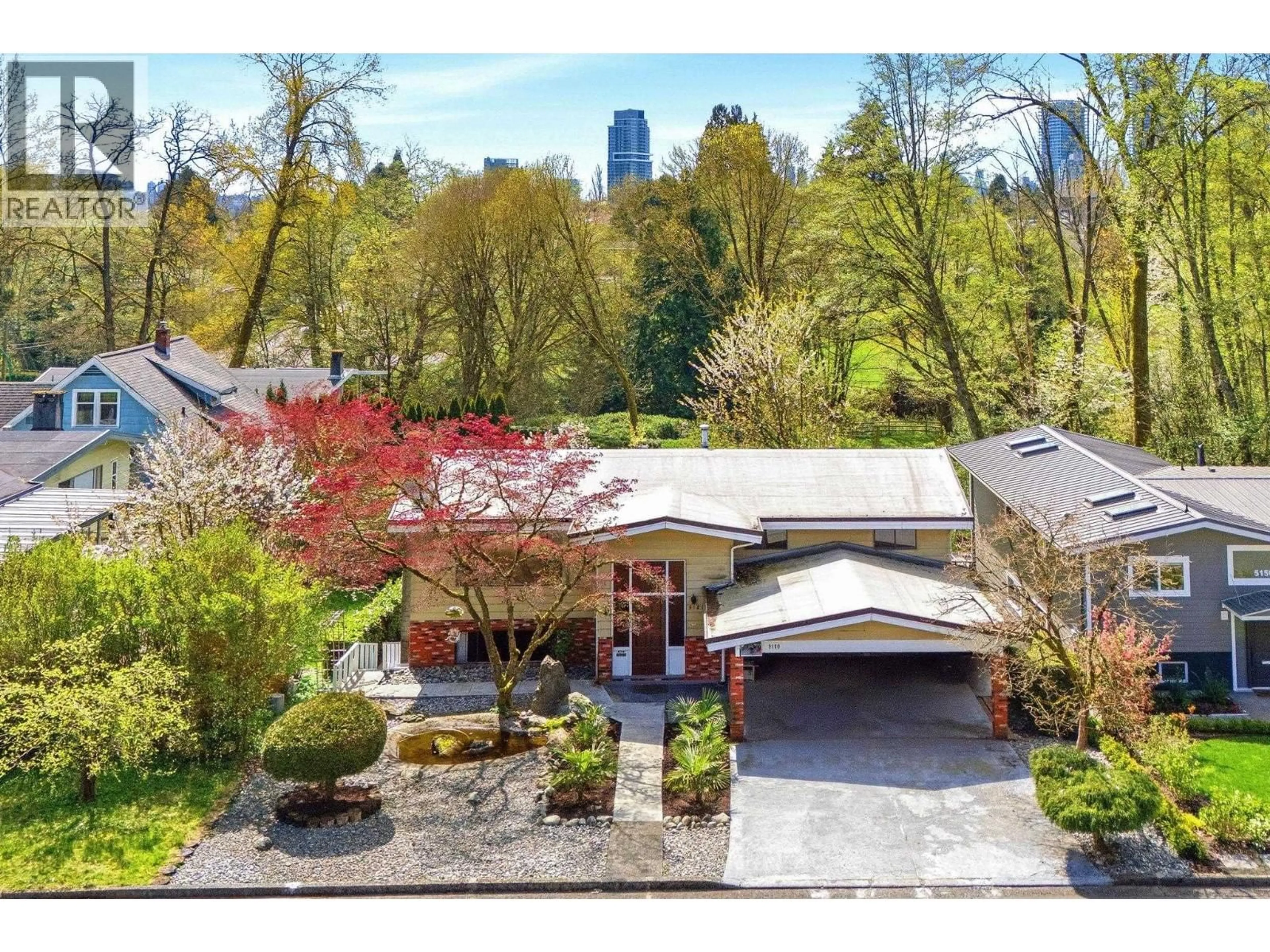 A pic from outside/outdoor area/front of a property/back of a property/a pic from drone, street for 5180 SPRINGDALE COURT, Burnaby British Columbia V5B4P4