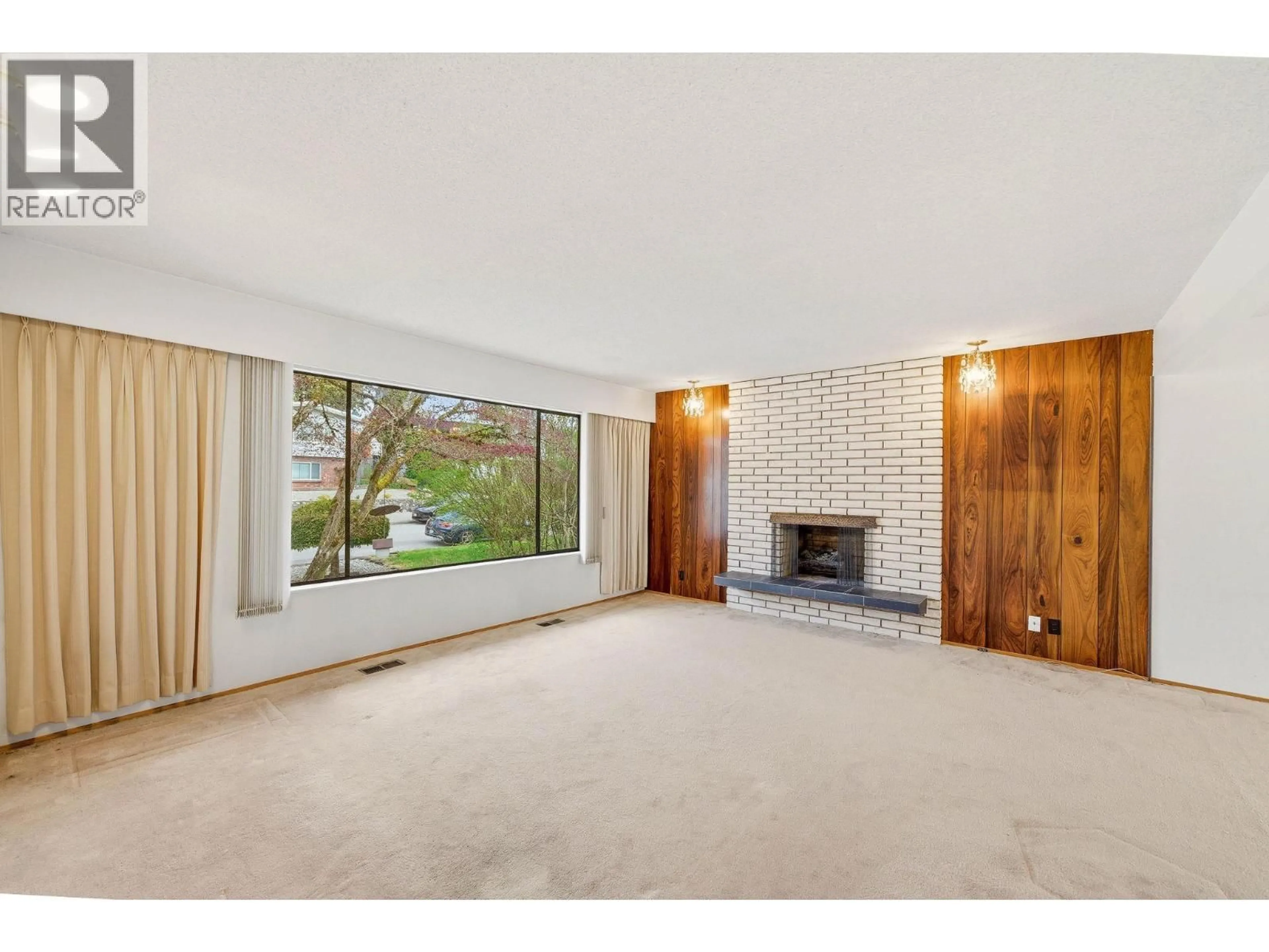 Unknown for 5180 SPRINGDALE COURT, Burnaby British Columbia V5B4P4