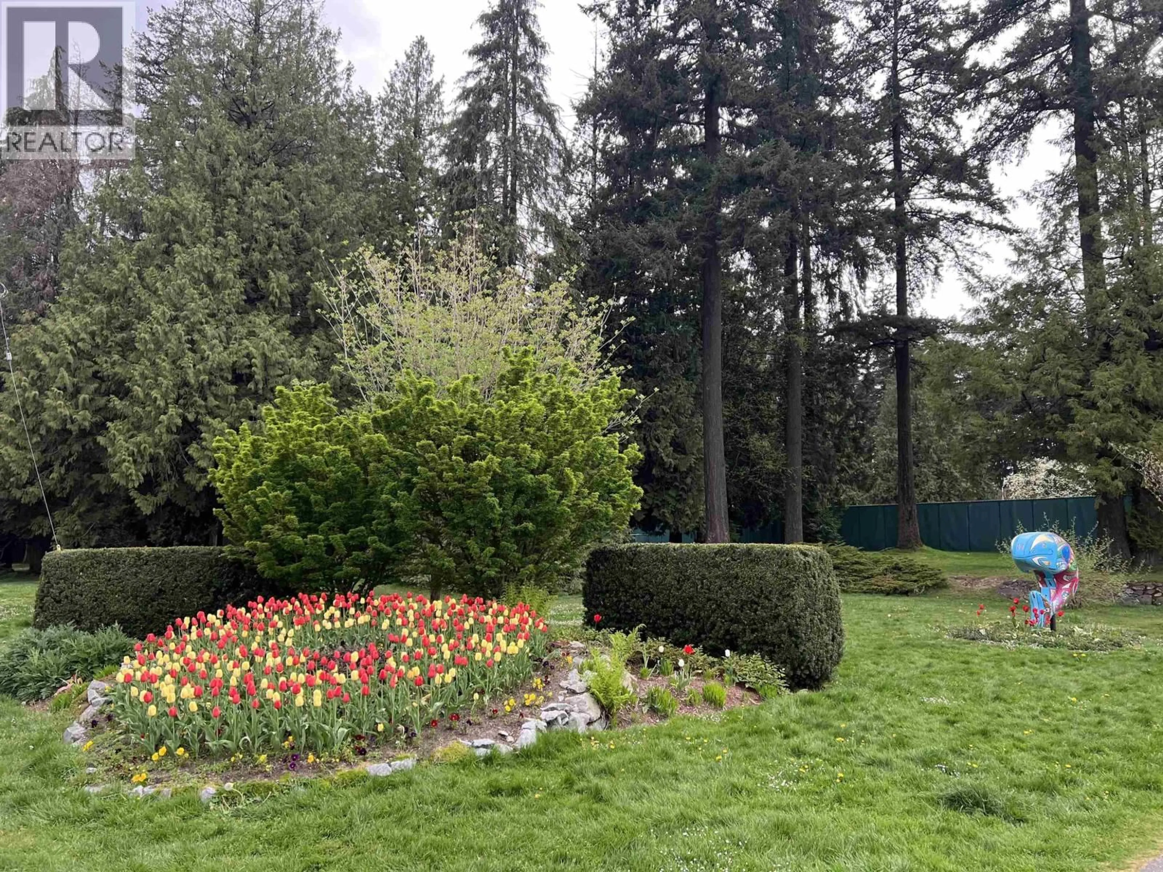 A pic from outside/outdoor area/front of a property/back of a property/a pic from drone, forest/trees view for 205 - 1122 KING ALBERT AVENUE, Coquitlam British Columbia V3J1X7
