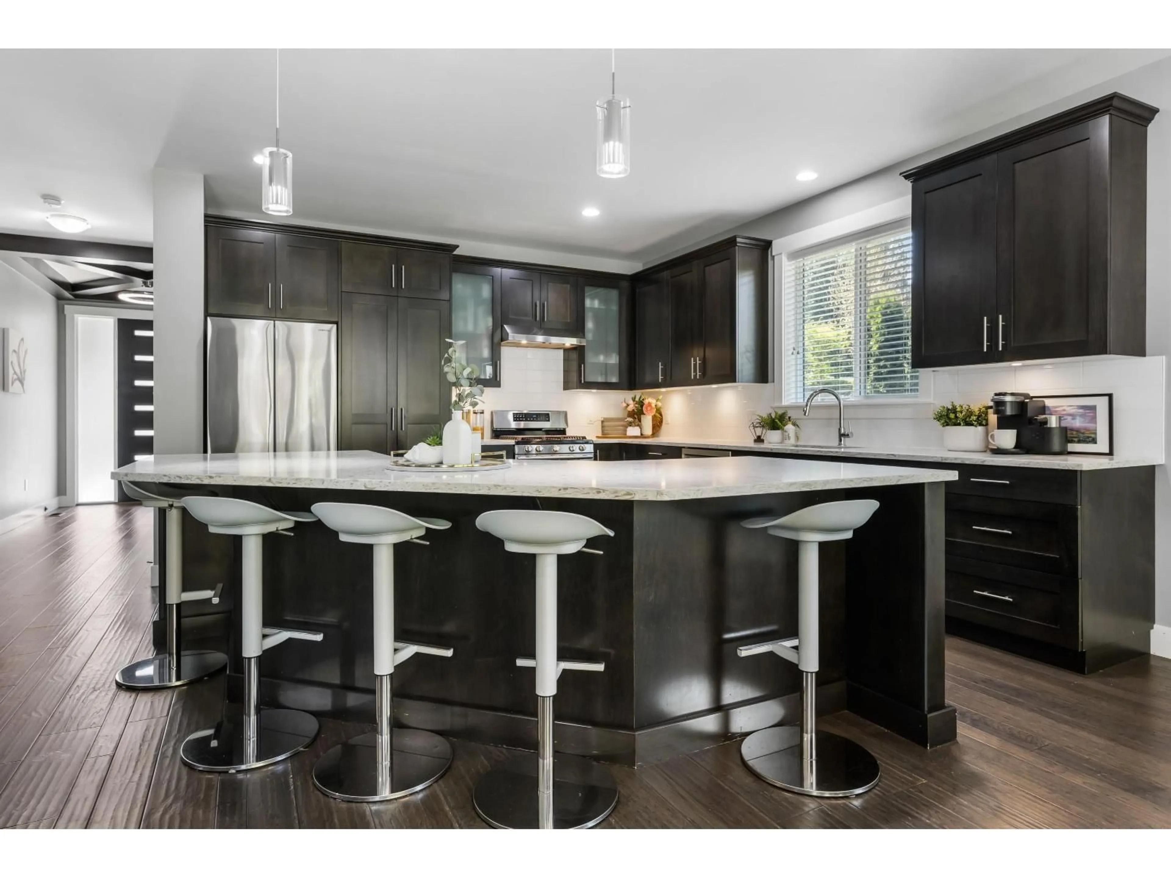 Contemporary kitchen, wood/laminate floor for 10427 WOODROSE PLACE, Rosedale British Columbia V0X1X1