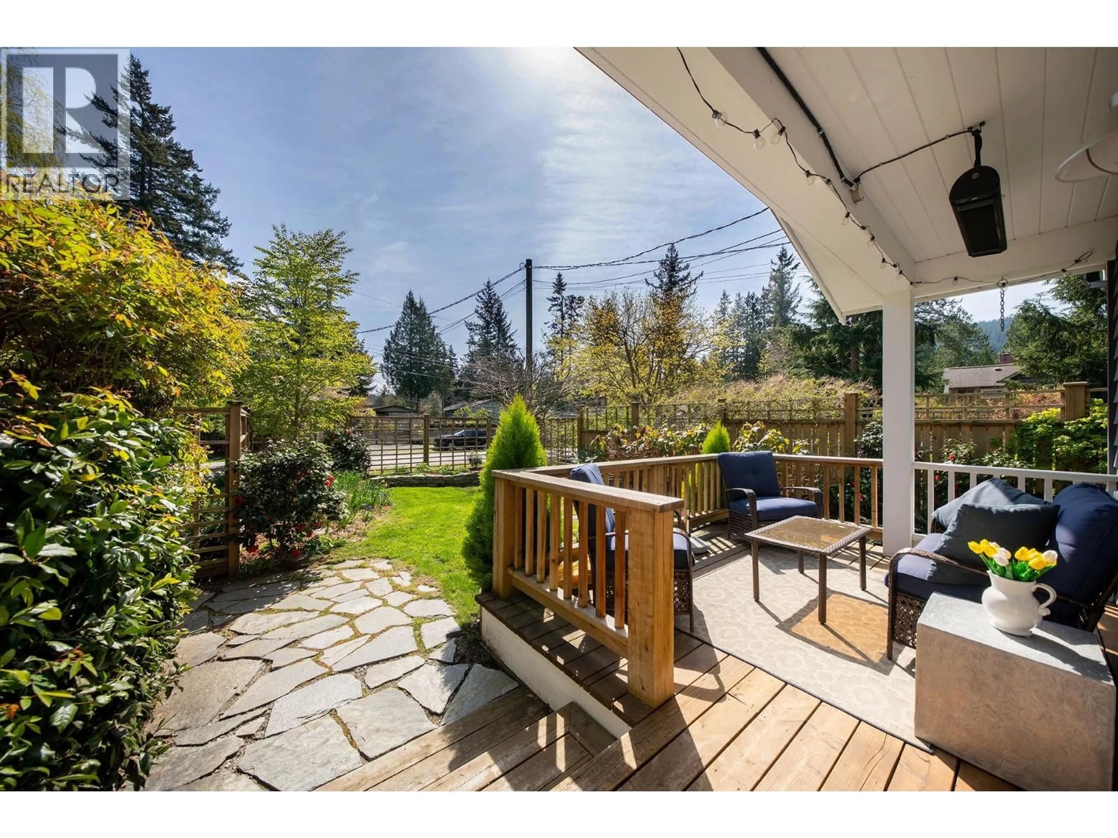 Patio, unknown for 1141 LENORA ROAD, Bowen Island British Columbia V0N1G1