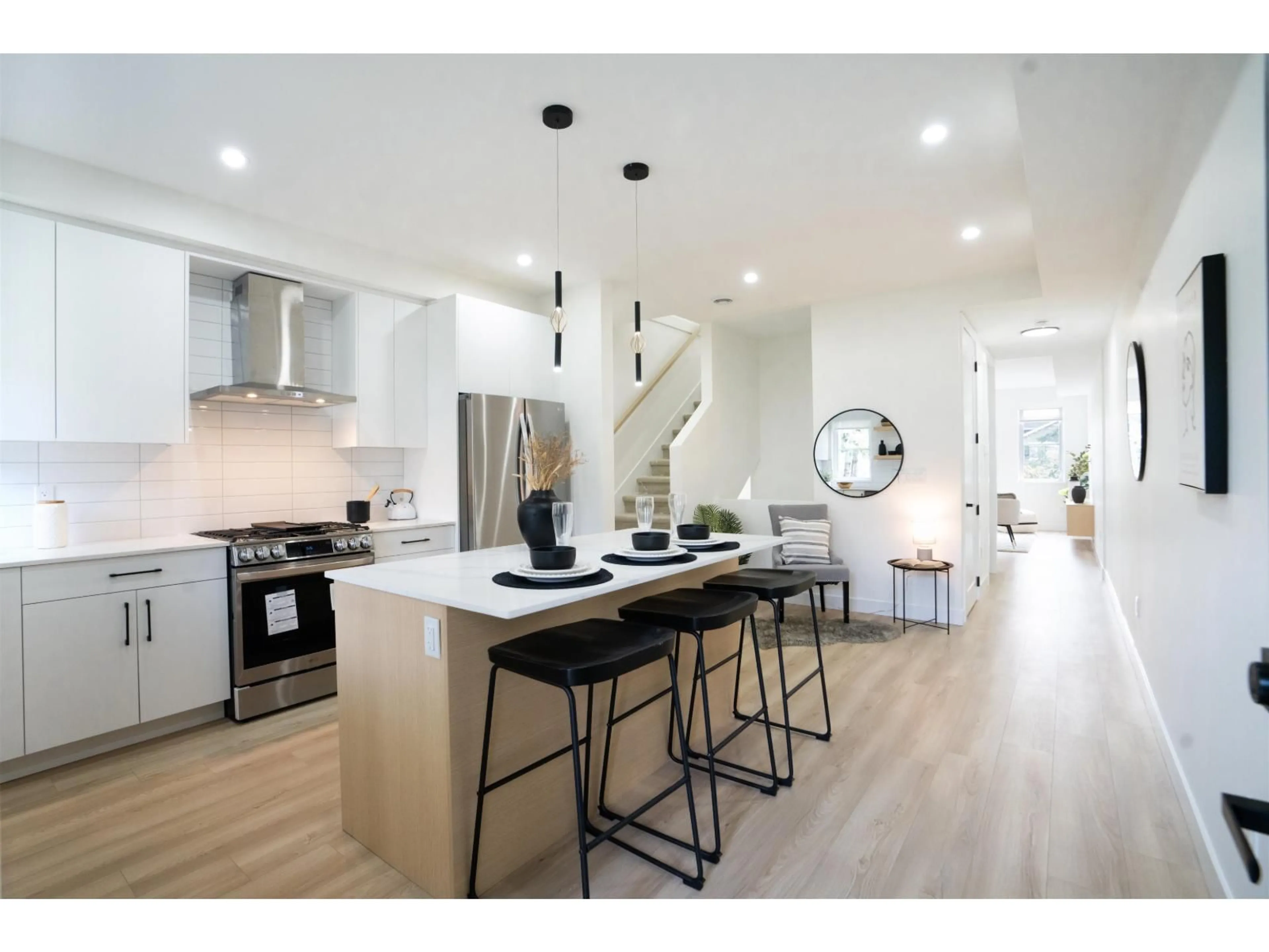 Open concept kitchen, unknown for 13 - 14311 60 AVENUE, Surrey British Columbia V3X2N4