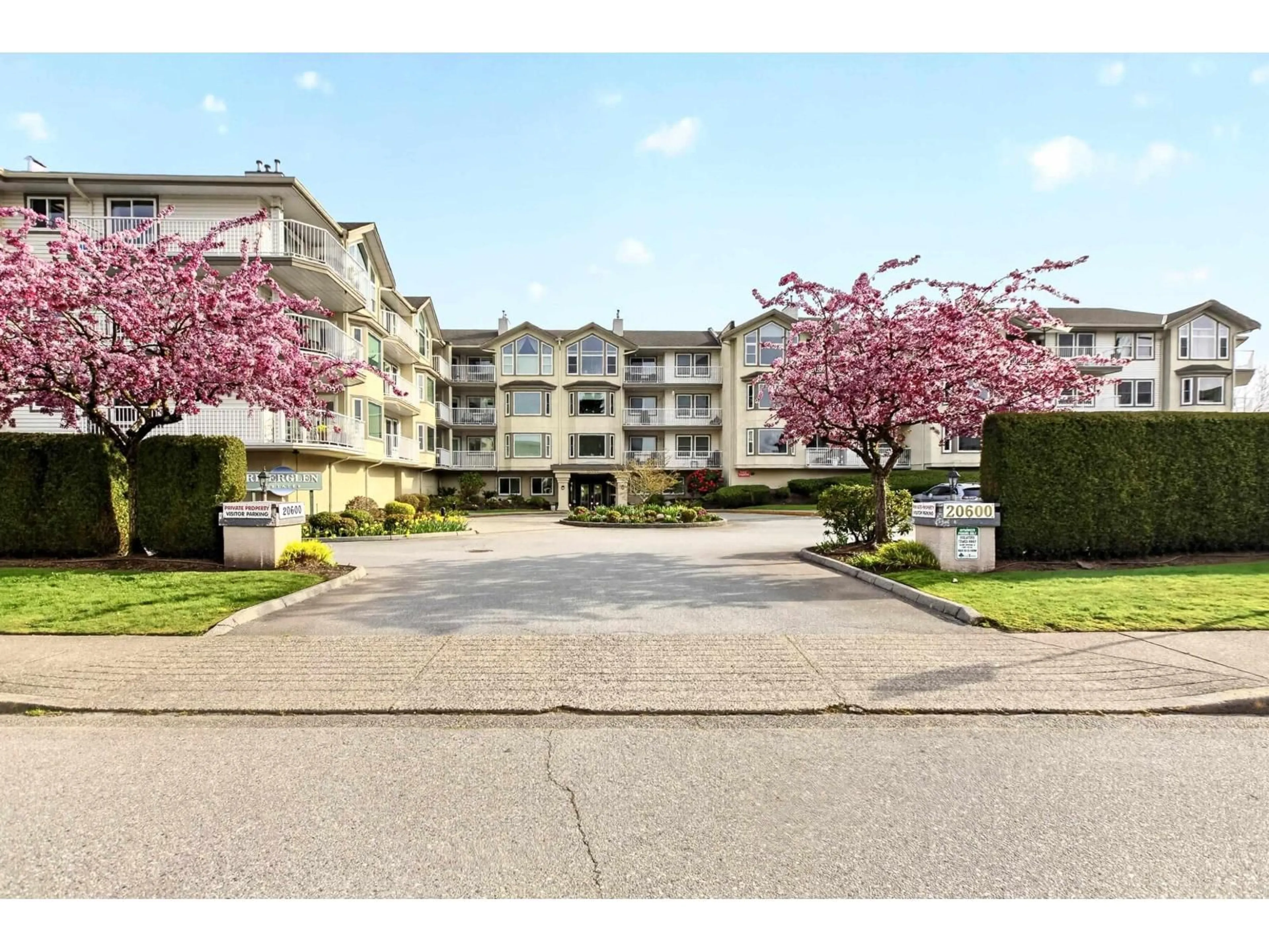 Unknown for 212 - 20600 53A AVENUE, Langley British Columbia V3A8C2