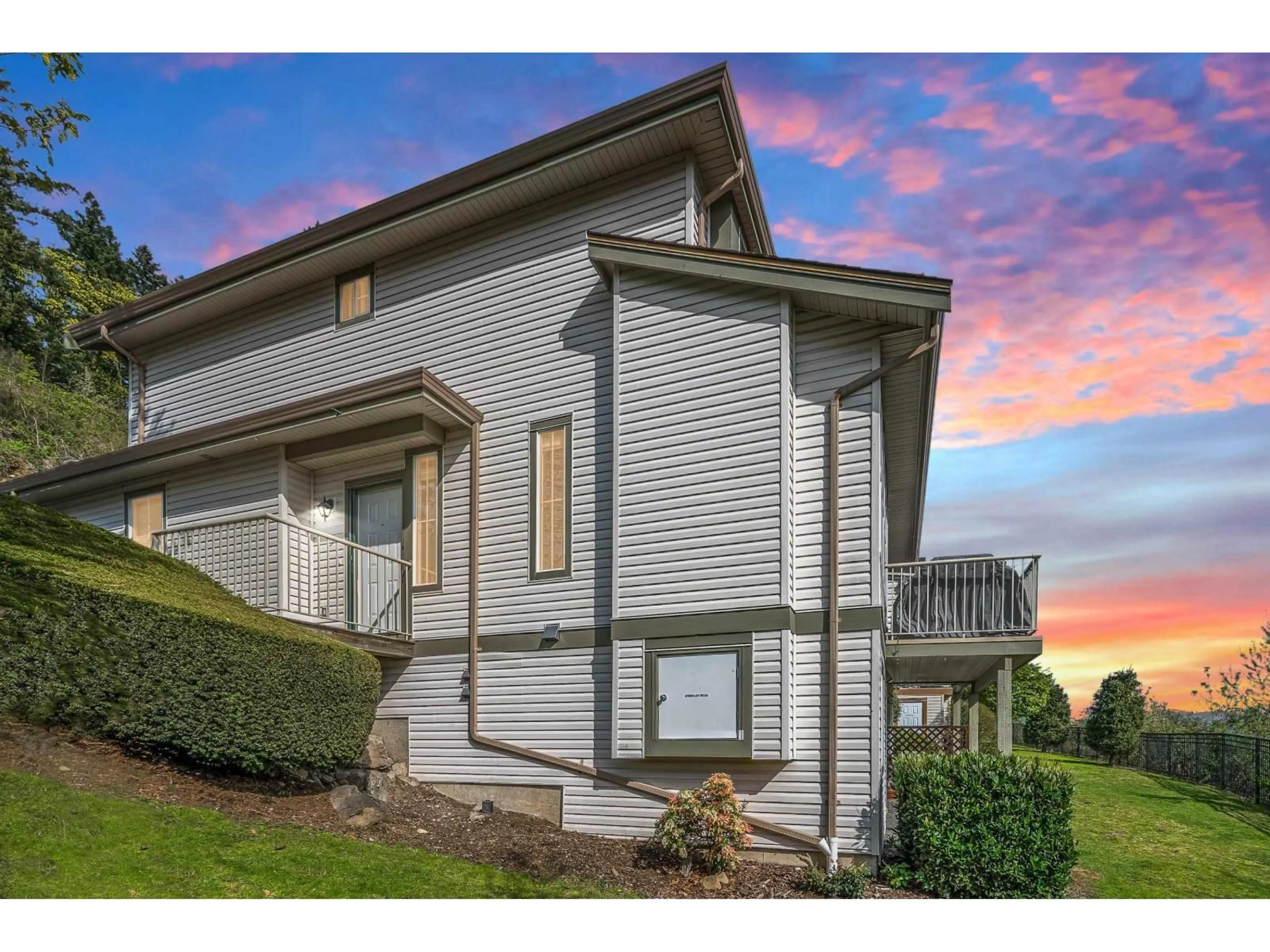 Home with vinyl exterior material, unknown for 46 - 35287 OLD YALE ROAD, Abbotsford British Columbia V3G8H5