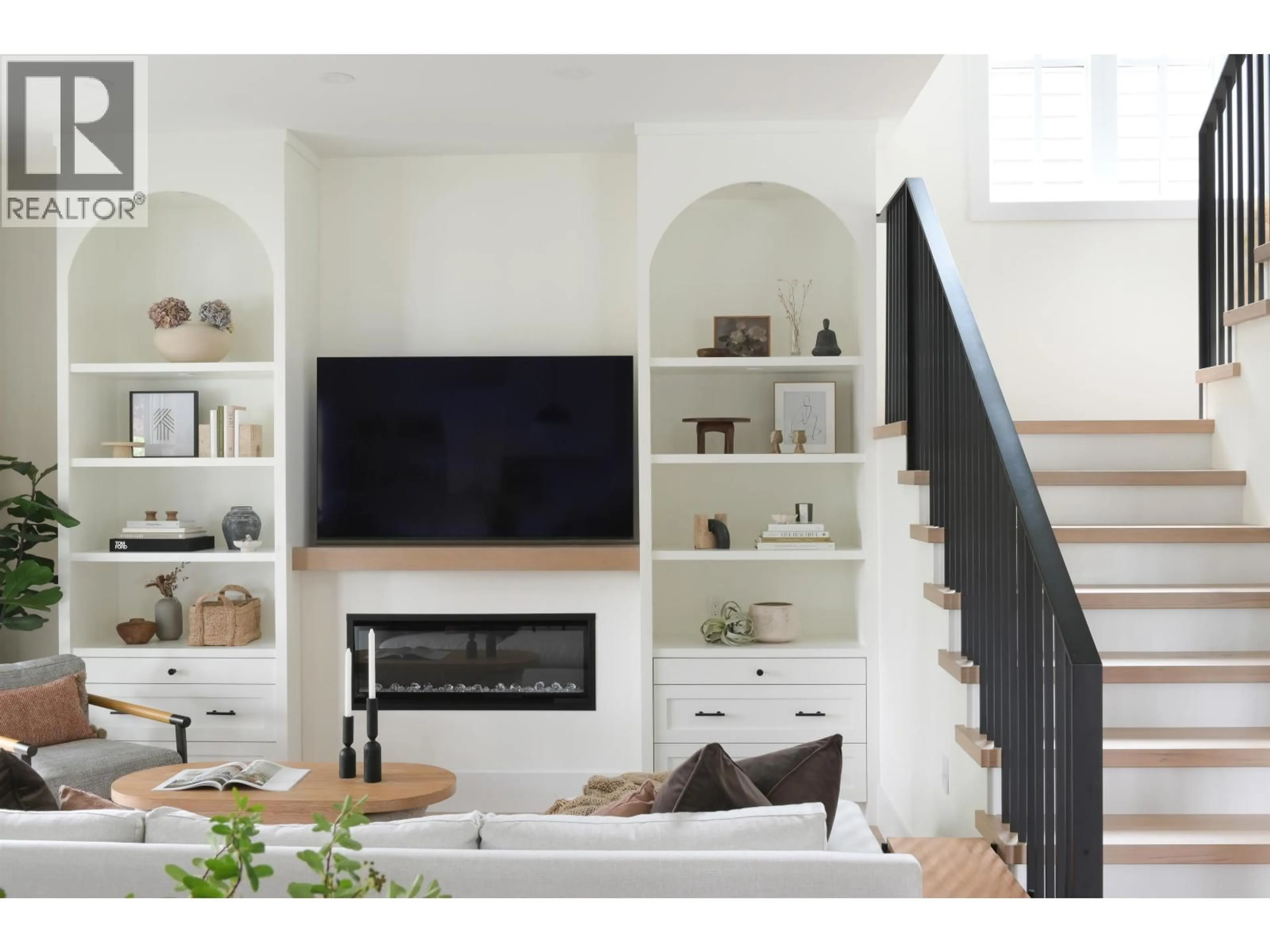 Unknown for 2804 34TH AVENUE, Vancouver British Columbia V6N2J6