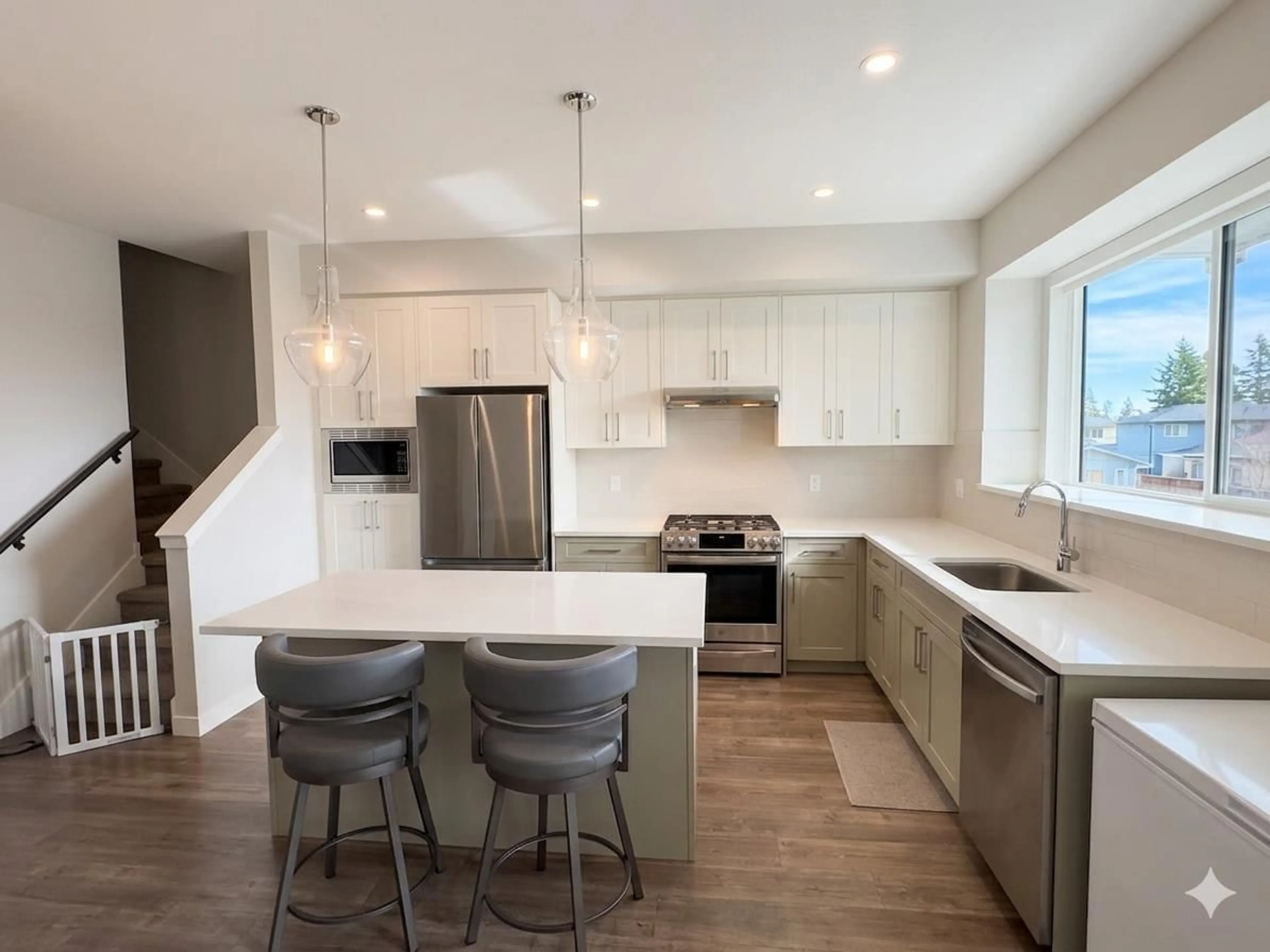 Open concept kitchen, unknown for 134 - 1833 165A STREET, Surrey British Columbia V3Z9N3