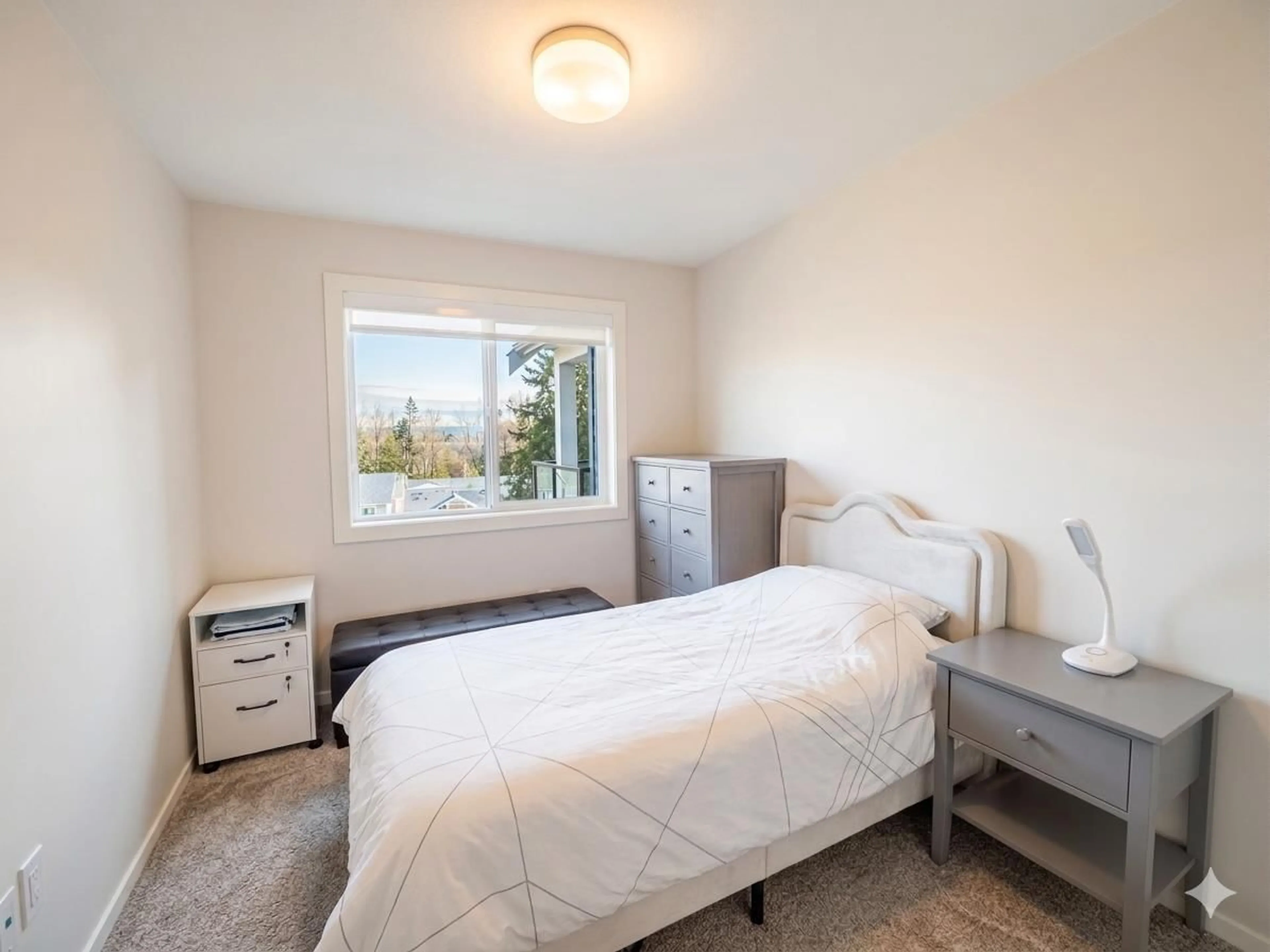 Bedroom with bed, unknown for 134 - 1833 165A STREET, Surrey British Columbia V3Z9N3