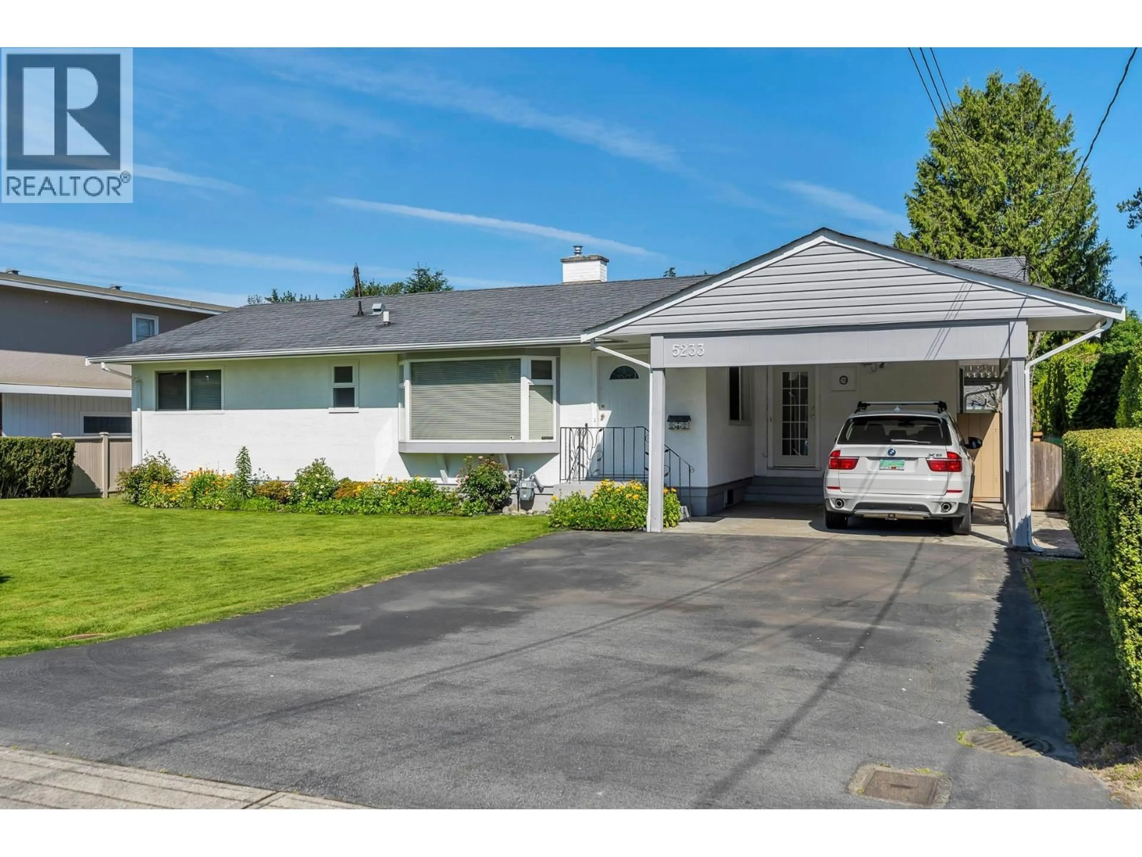 Home with vinyl exterior material, street for 5233 WESTMINSTER AVENUE, Delta British Columbia V4K2J4