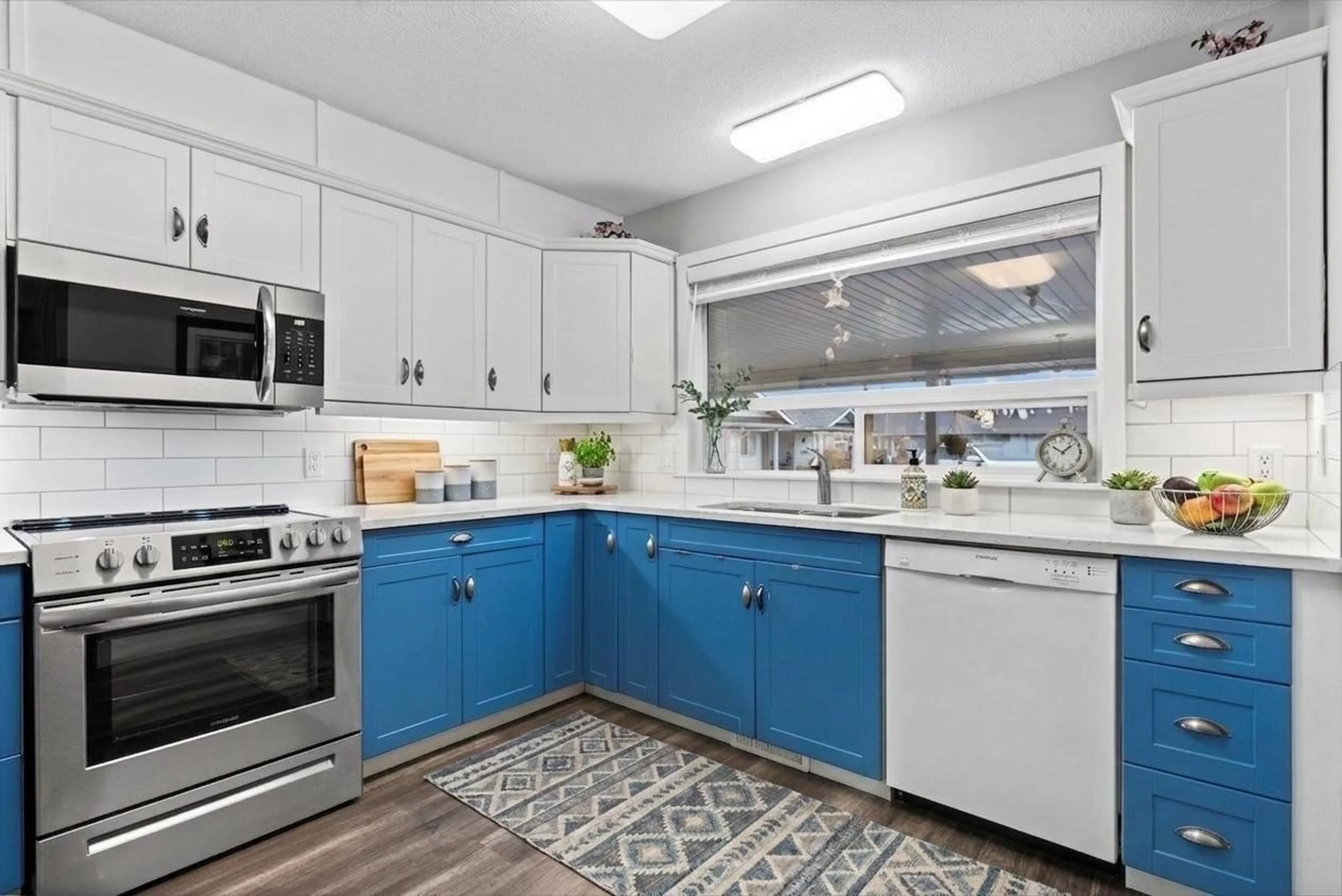 Open concept kitchen, ceramic/tile floor for 113 - 7610 EVANS ROAD, Chilliwack British Columbia V2R2X8