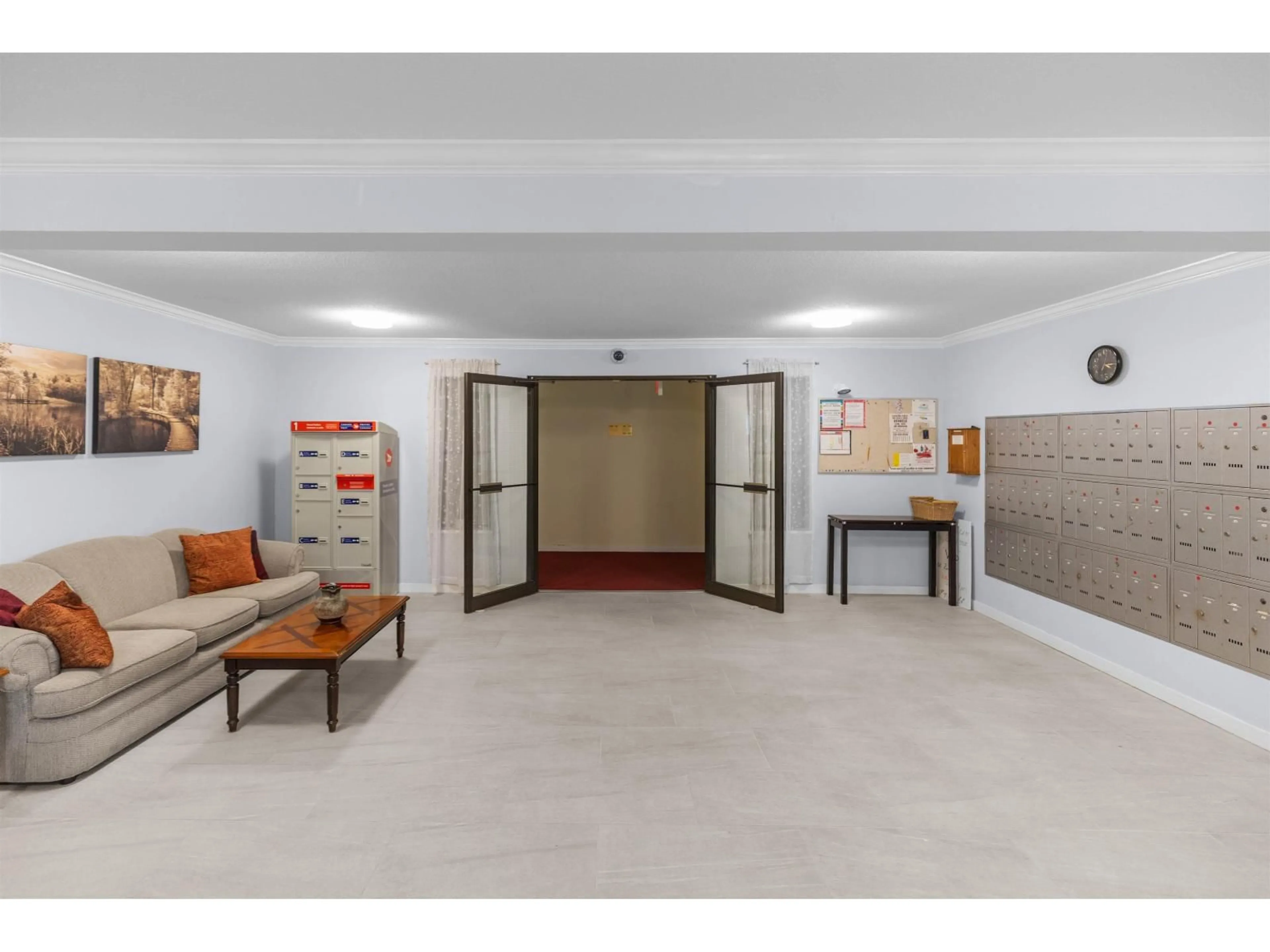 Indoor foyer for 307 - 2279 MCCALLUM ROAD, Abbotsford British Columbia V2S3N7