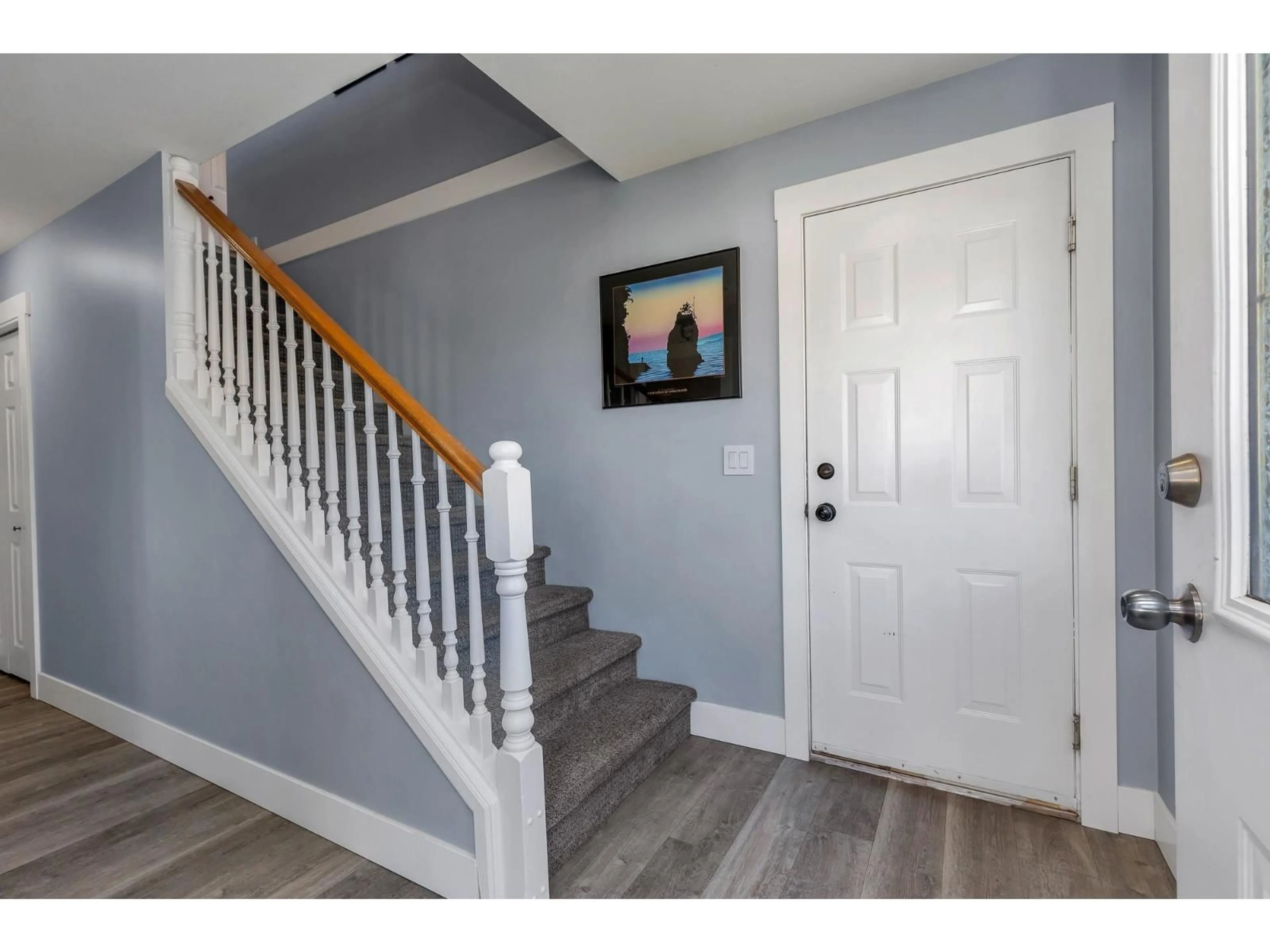 Indoor entryway for 21 - 34250 HAZELWOOD AVENUE, Abbotsford British Columbia V2S7L4