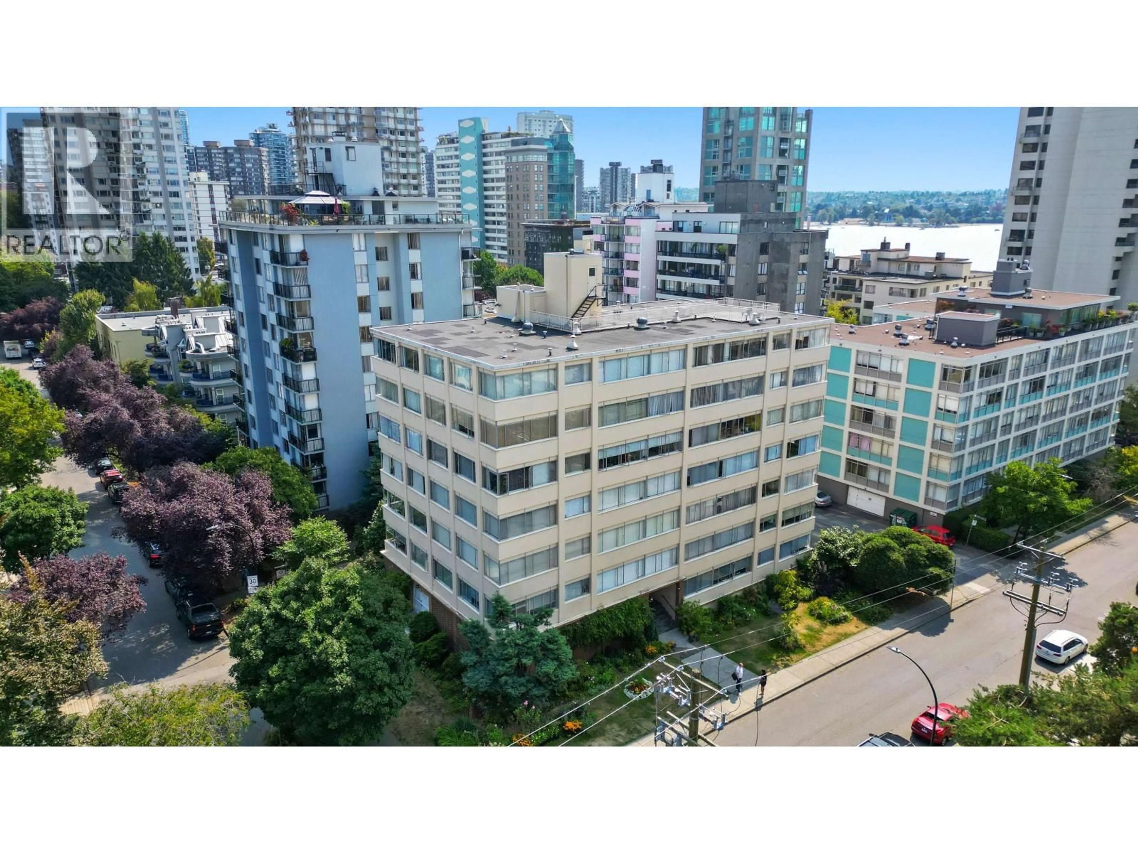 A pic from outside/outdoor area/front of a property/back of a property/a pic from drone, city buildings view from balcony for 301 - 1050 CHILCO STREET, Vancouver British Columbia V6G2R8