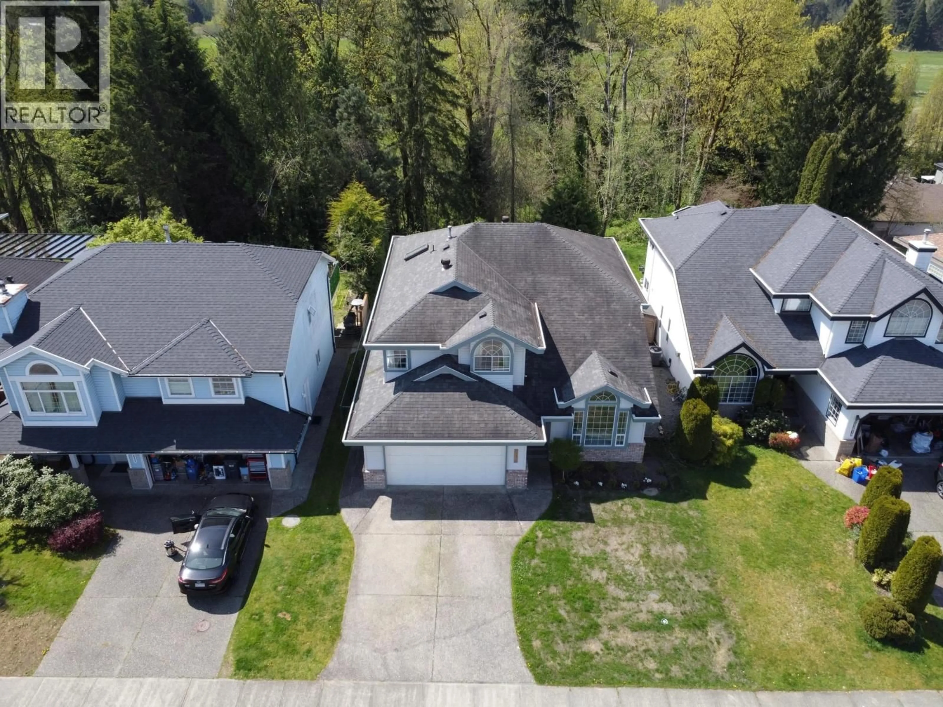 A pic from outside/outdoor area/front of a property/back of a property/a pic from drone, street for 23623 TAMARACK LANE, Maple Ridge British Columbia V2W1B3