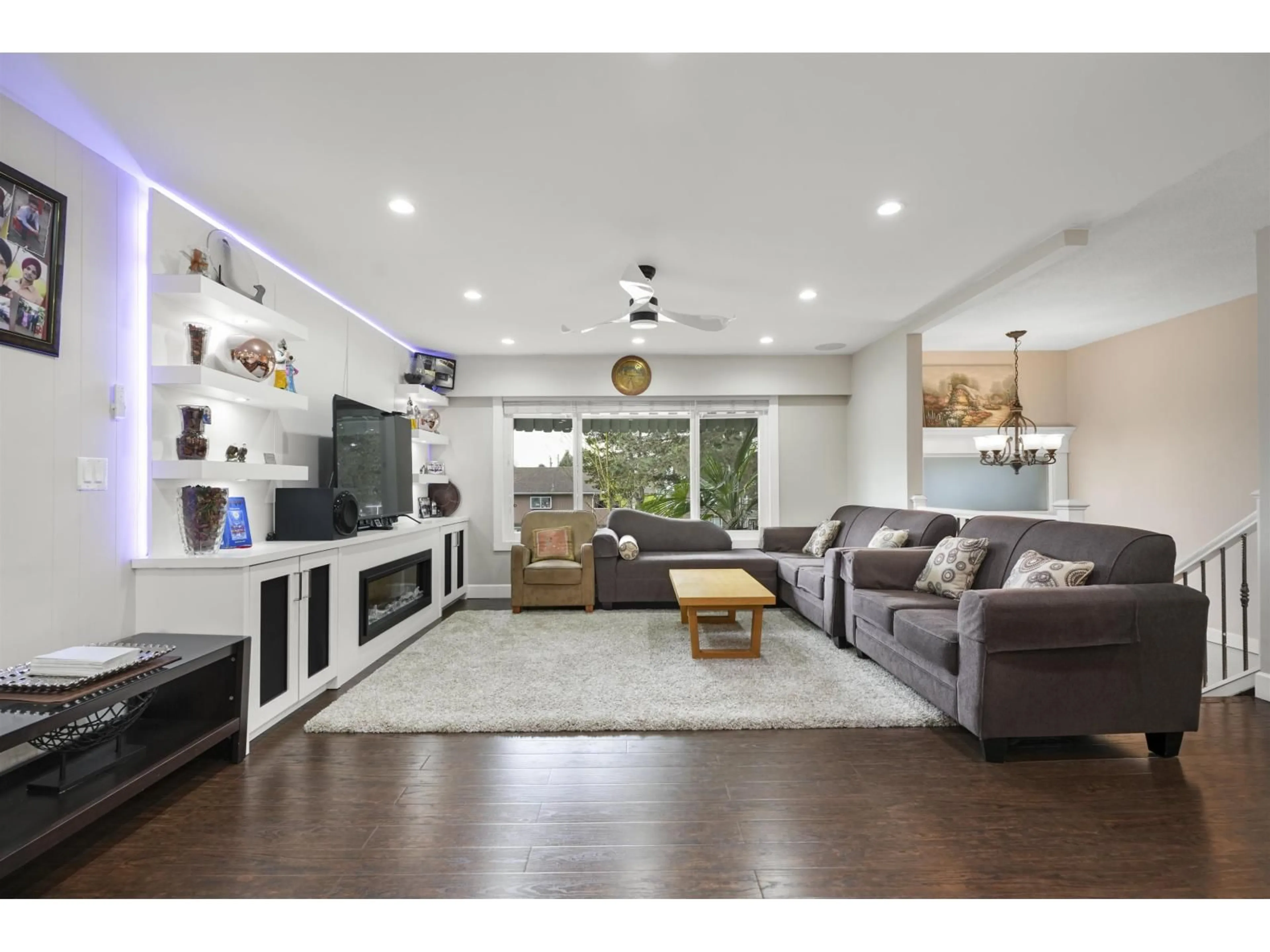 Living room with furniture, unknown for 9027 PRINCE CHARLES BOULEVARD, Surrey British Columbia V3V1R7