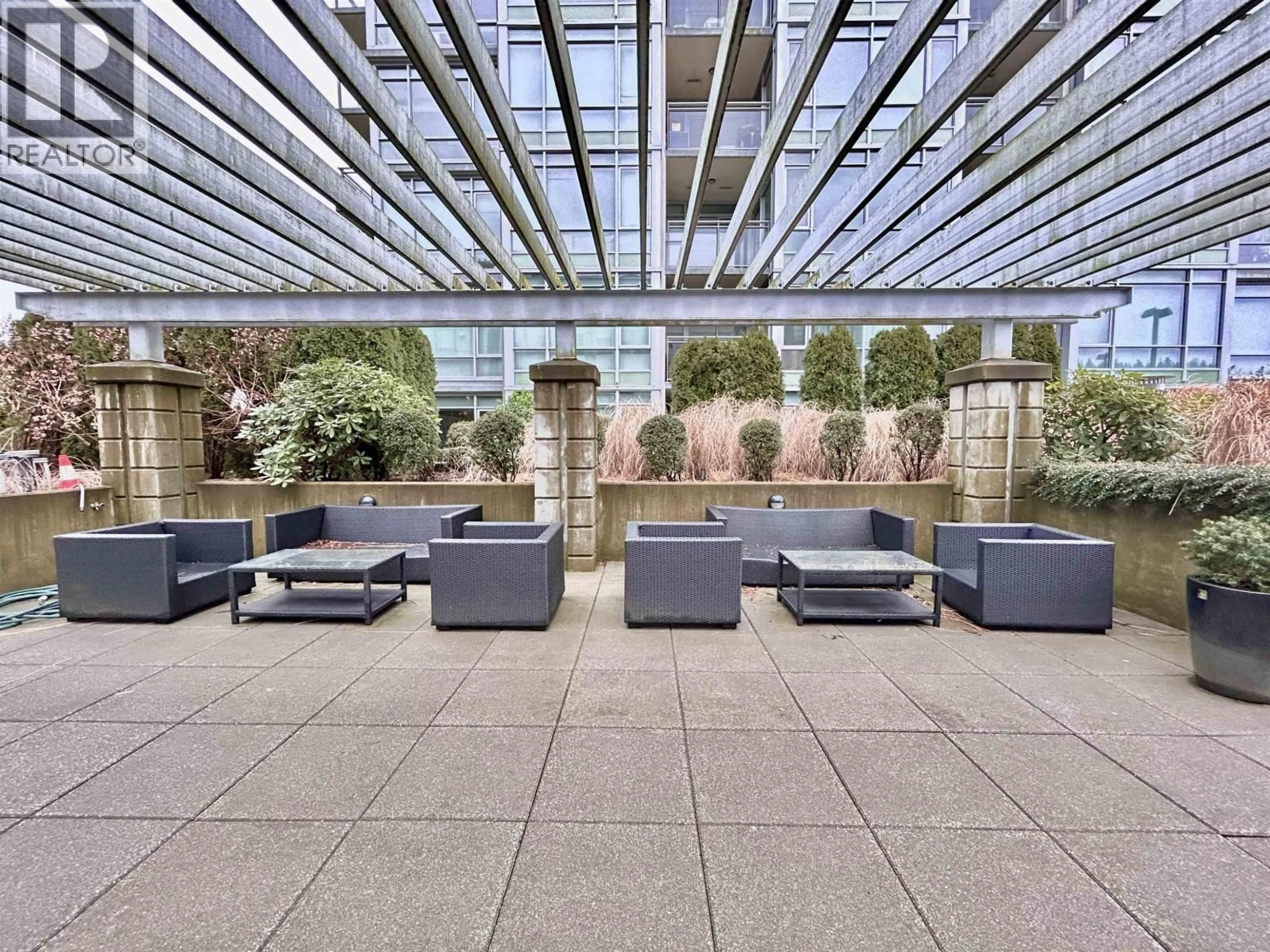 Patio, unknown for 2909 - 2955 ATLANTIC AVENUE, Coquitlam British Columbia V3B0H9