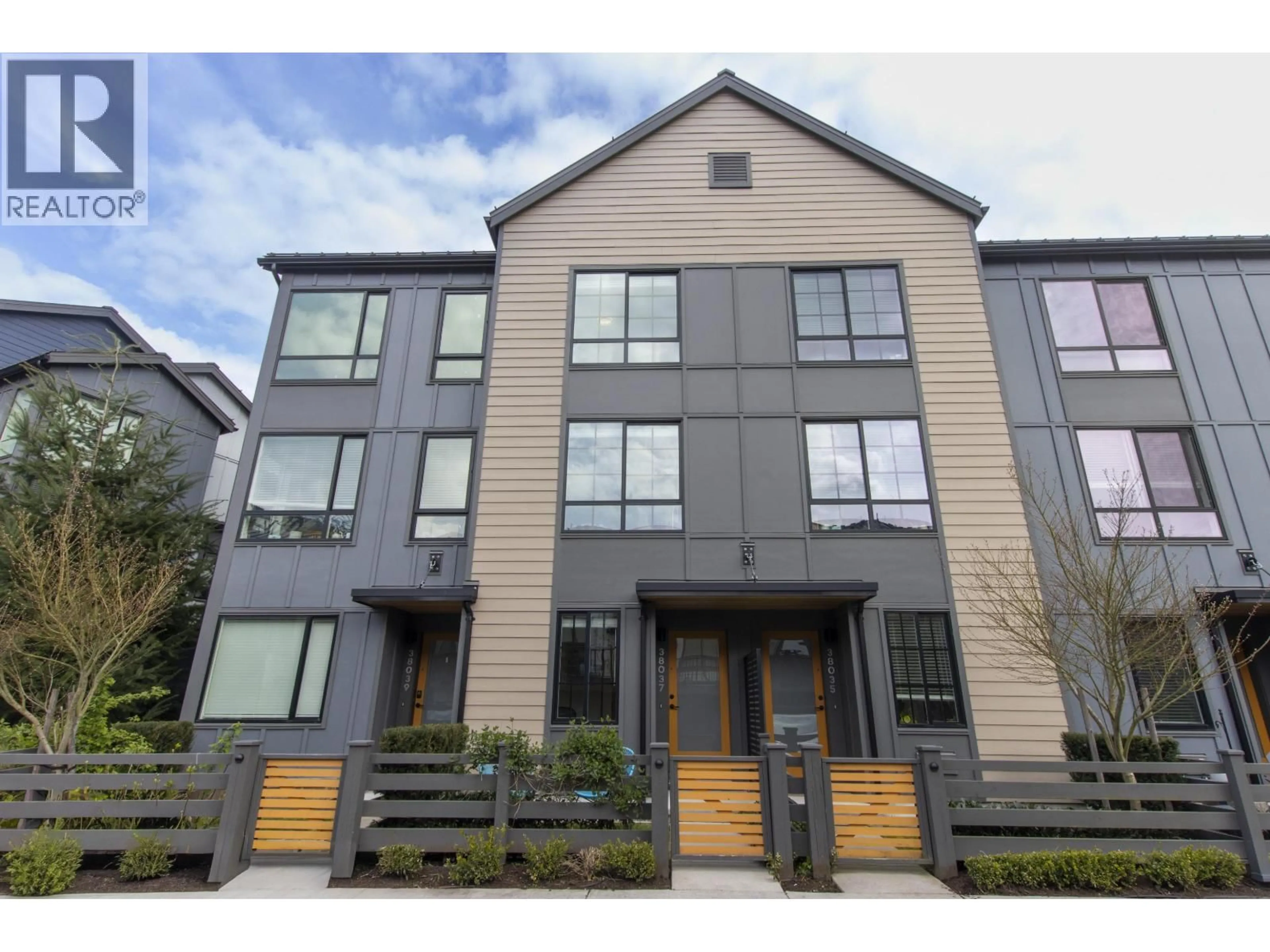 Unknown for 38037 KEEL WAY, Squamish British Columbia V8B2A1