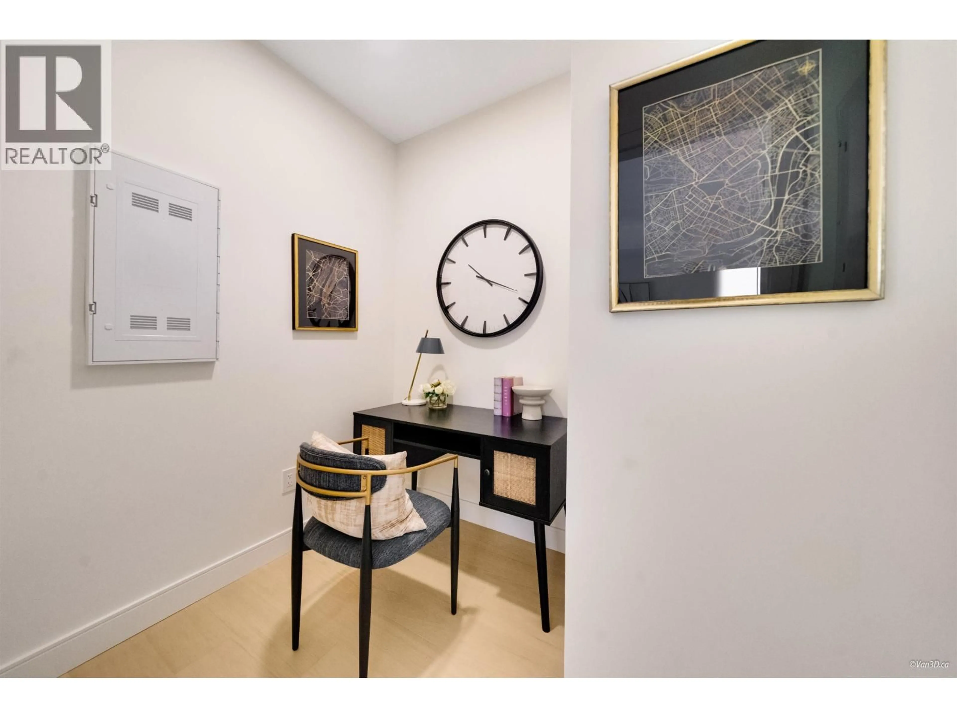 Unknown for 206 - 918 32ND AVENUE, Vancouver British Columbia V5Z2K2