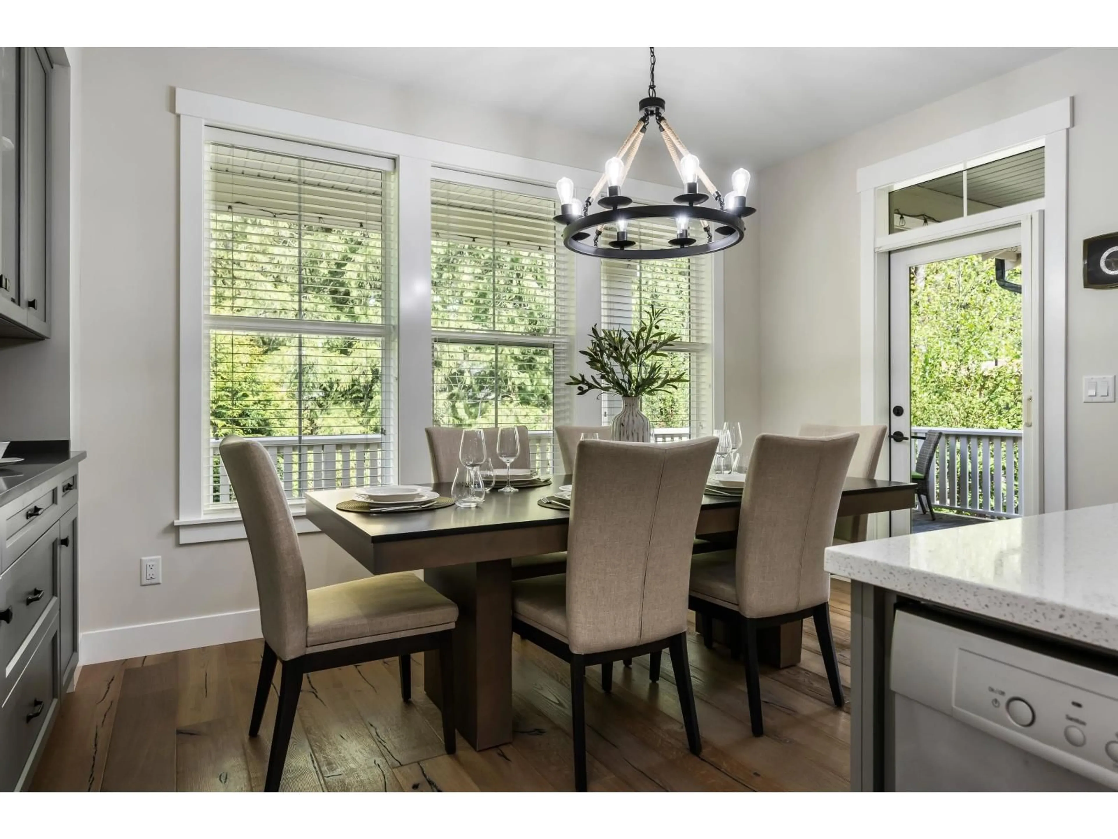 Dining room, wood/laminate floor for 43306 CREEKSIDE CIRCLE, Lindell Beach British Columbia V2R0Z4