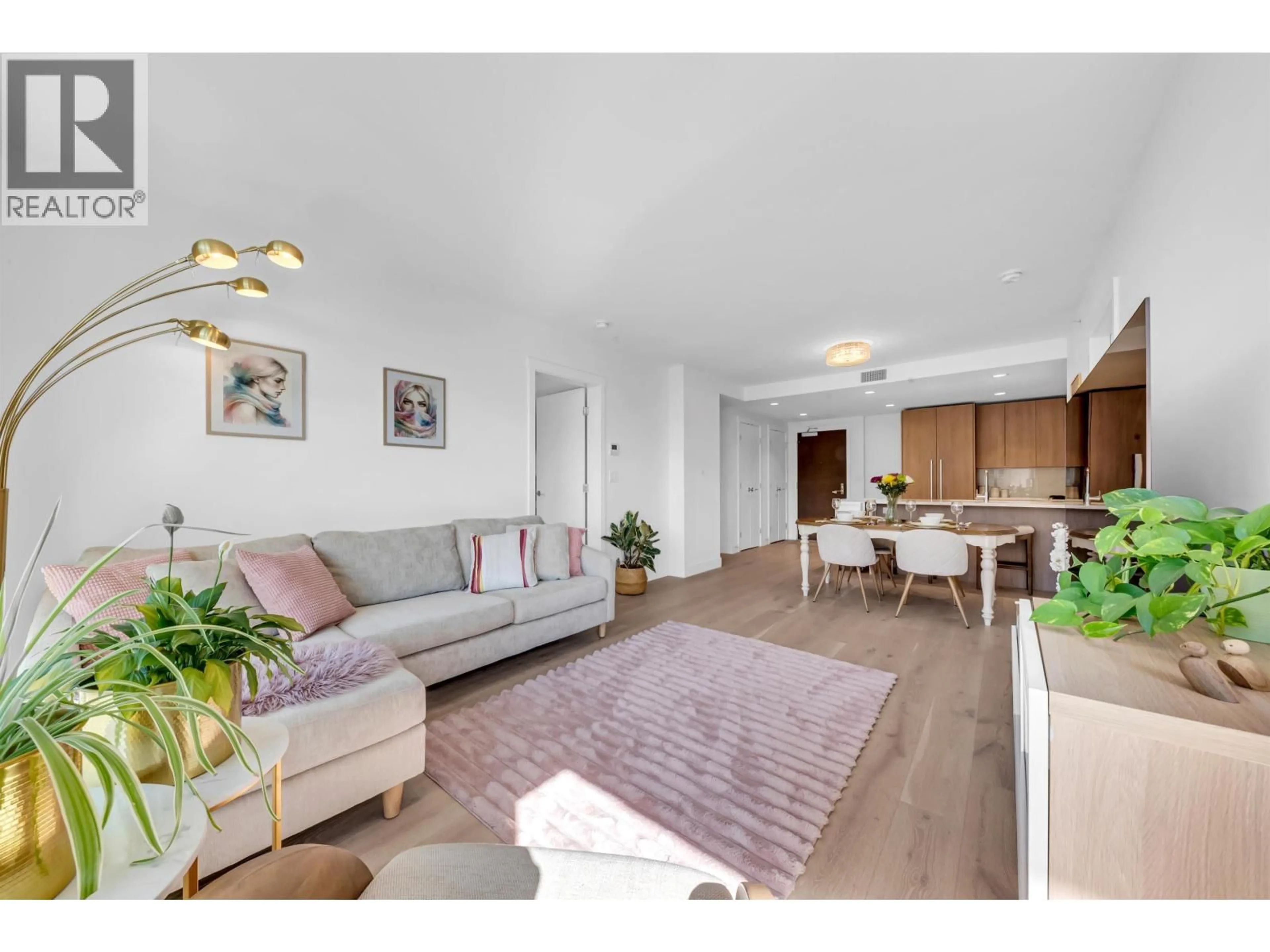 Living room with furniture, unknown for 305 - 2707 LIBRARY LANE, North Vancouver British Columbia V7J0C6