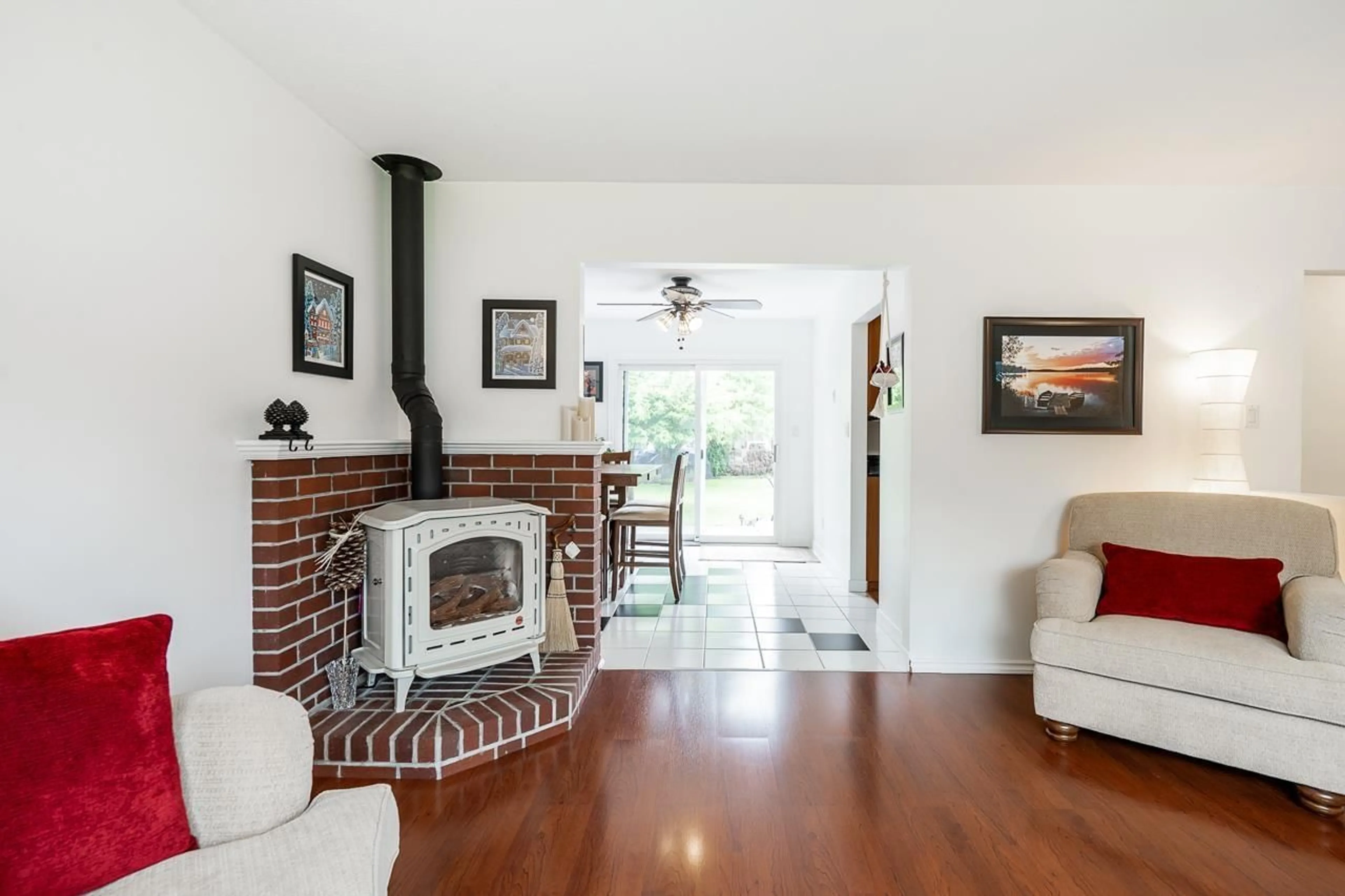 Living room with furniture, unknown for 27145 27B AVENUE, Langley British Columbia V4W3C2