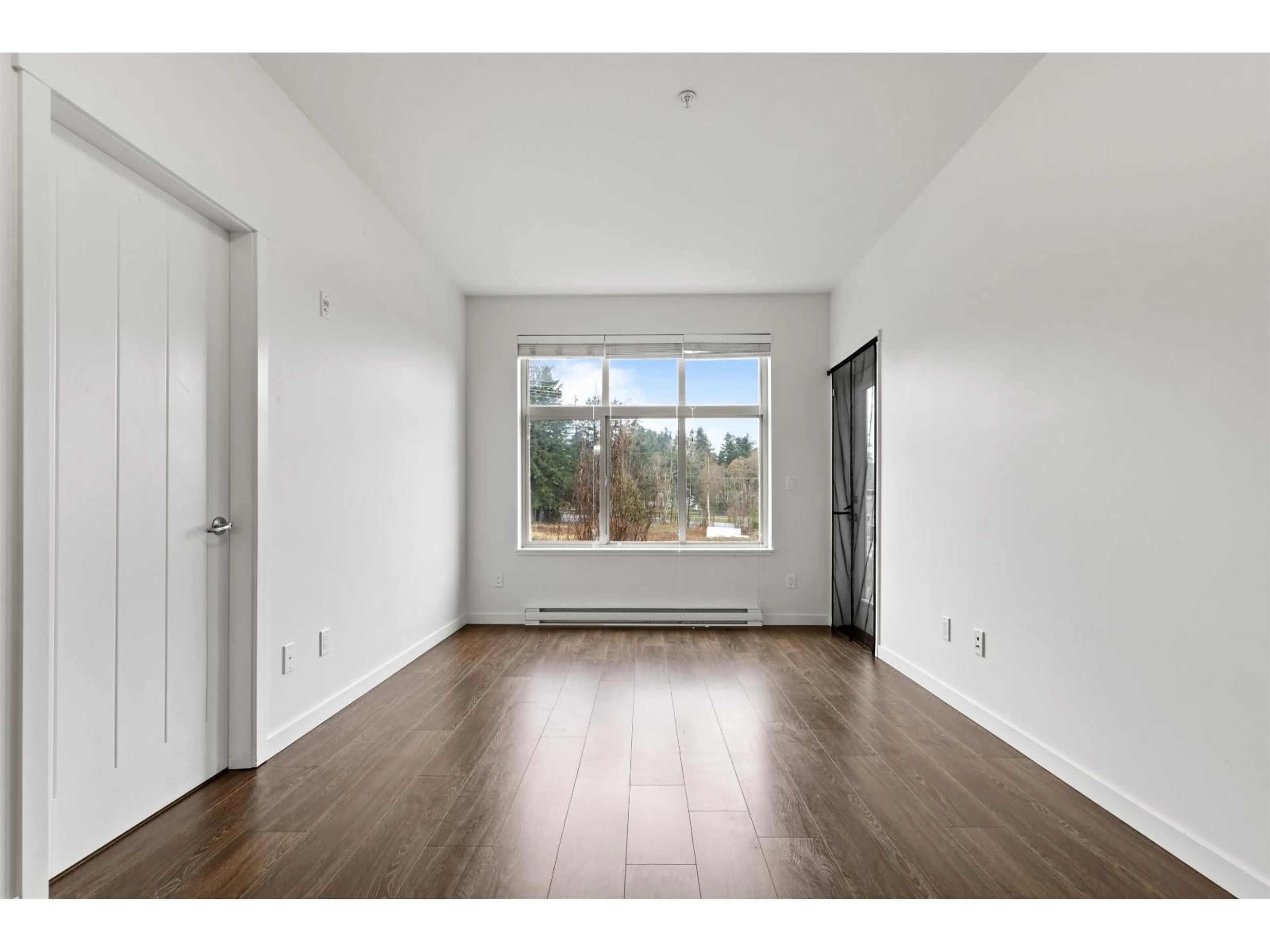 A pic of a room for 407 - 2855 156 STREET, Surrey British Columbia V3Z3Y3