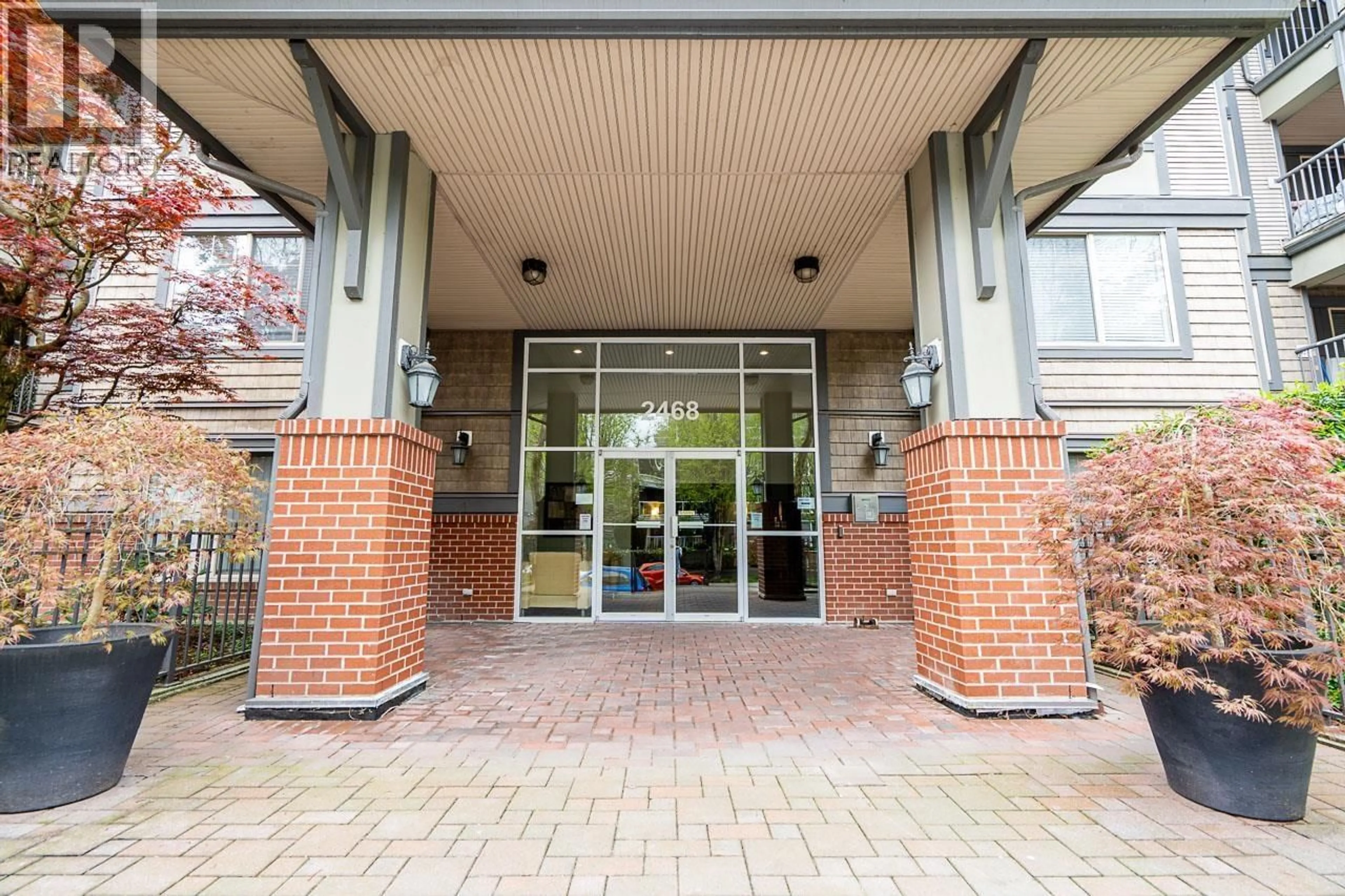 Indoor foyer for 114 - 2468 ATKINS AVENUE, Port Coquitlam British Columbia V3C1Y9