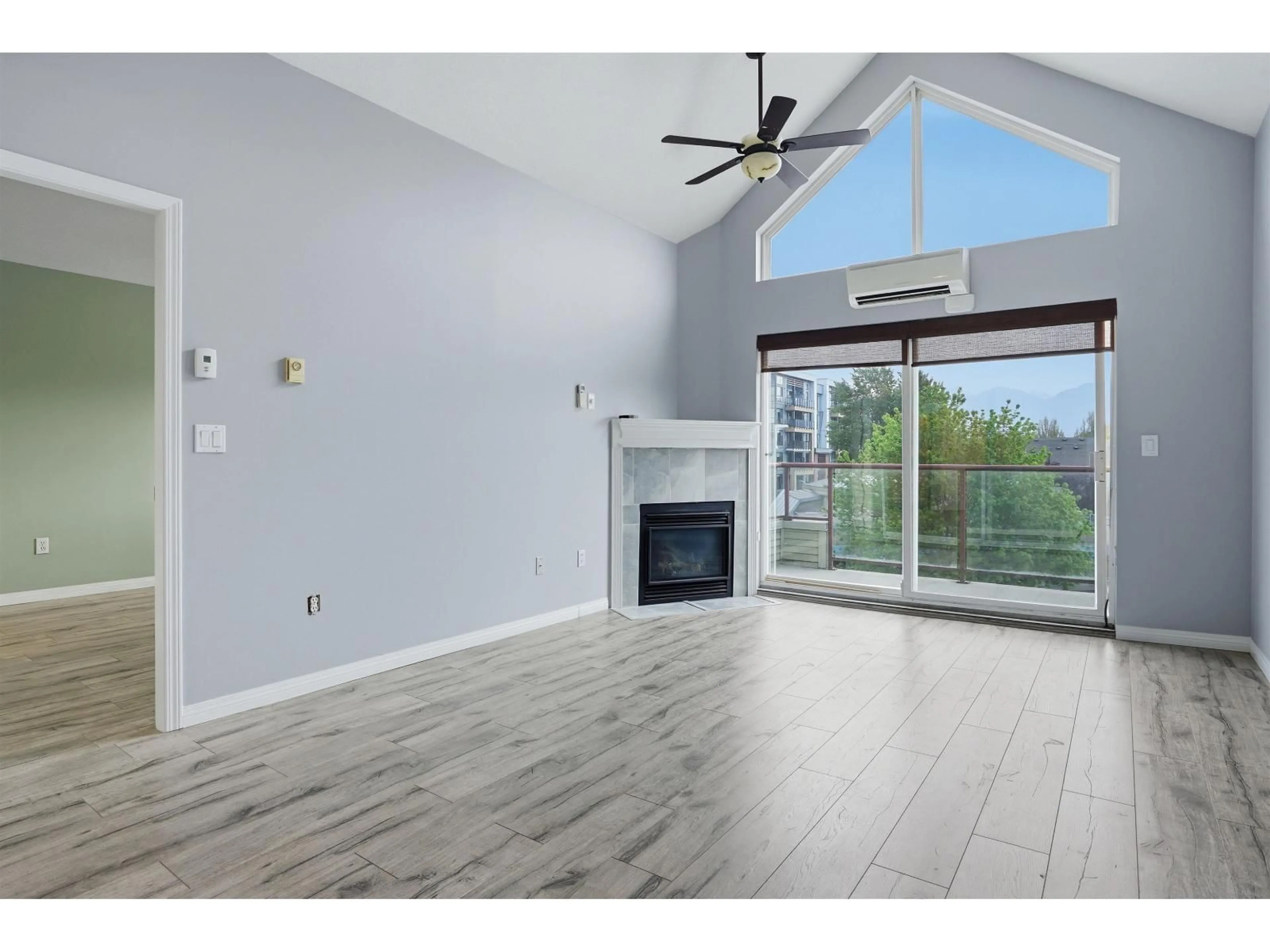 Unknown for 413 - 45520 KNIGHT ROAD, Chilliwack British Columbia V2R3Z2