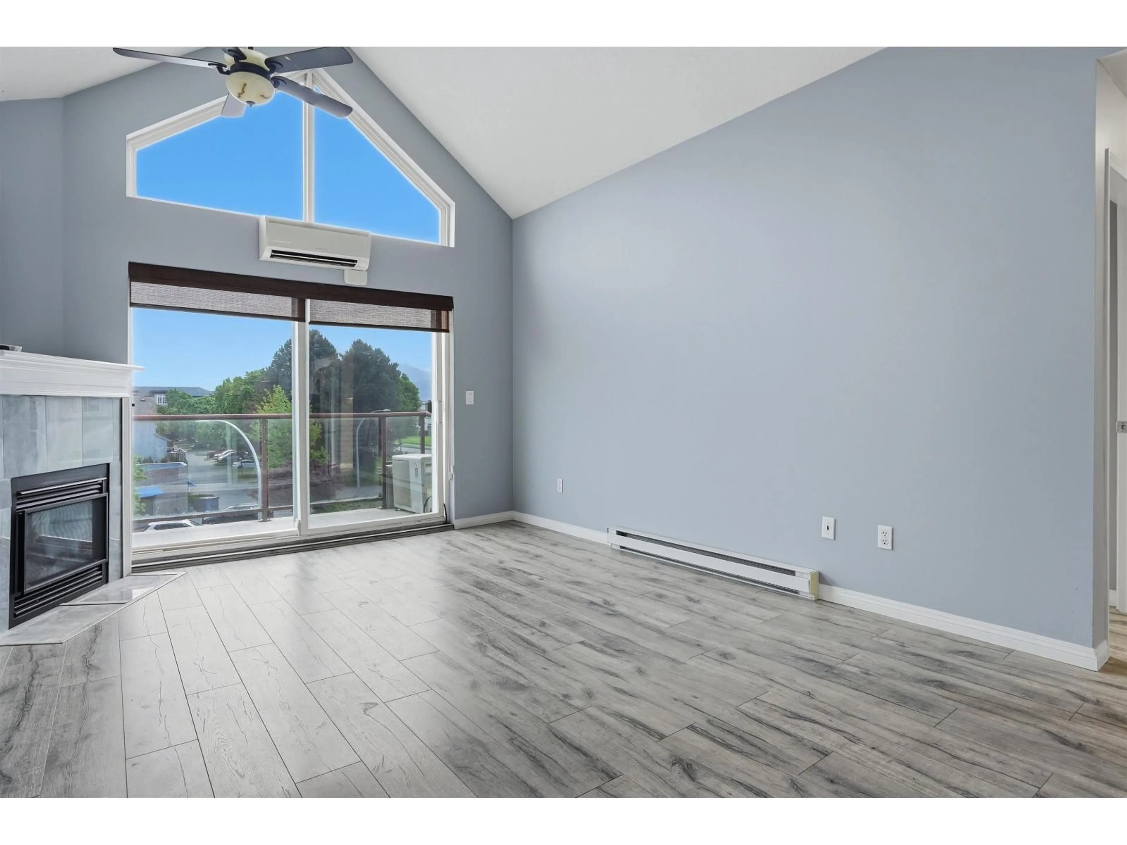 A pic of a room for 413 - 45520 KNIGHT ROAD, Chilliwack British Columbia V2R3Z2