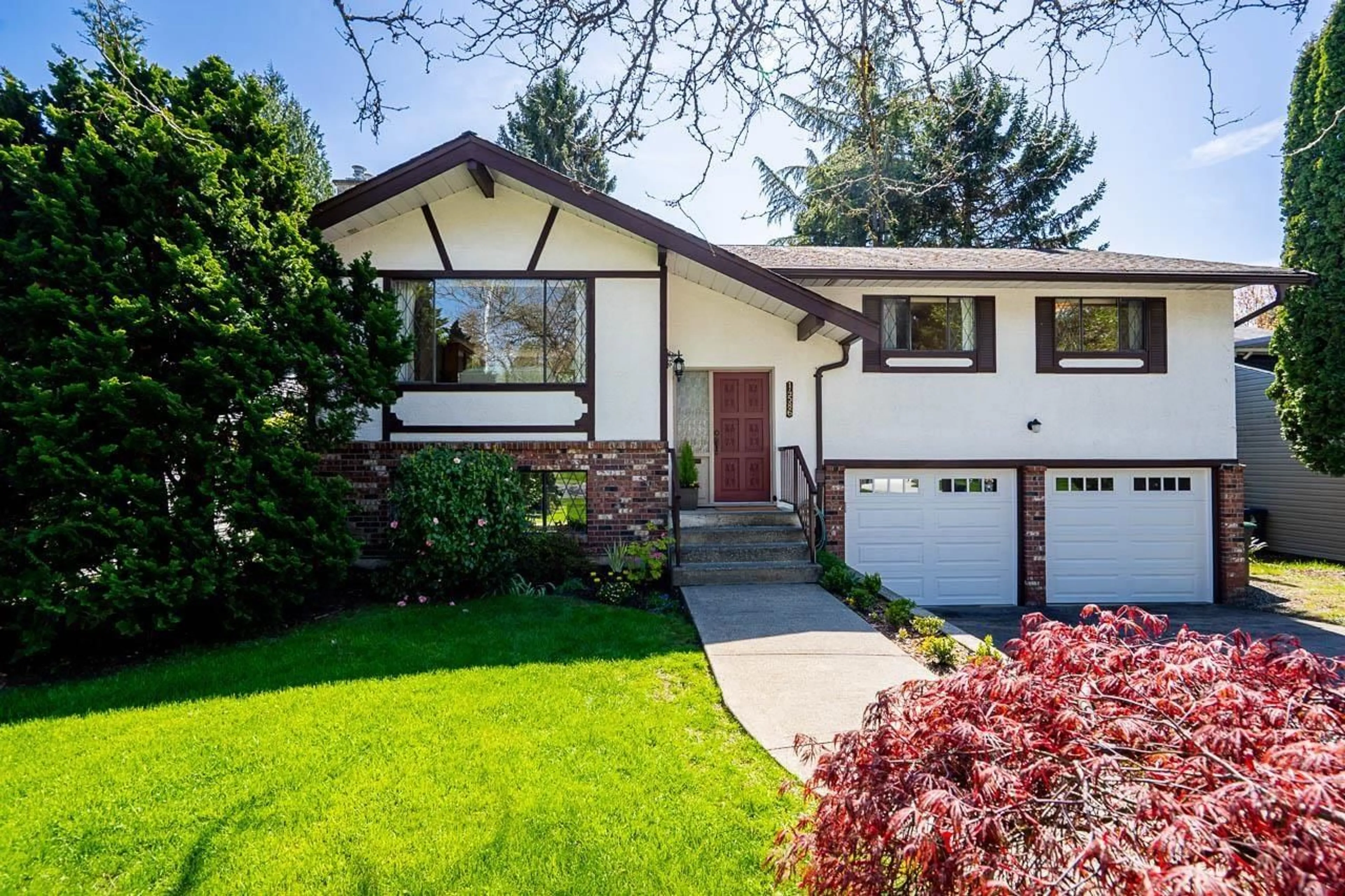 Home with vinyl exterior material, street for 14586 18 AVENUE, Surrey British Columbia V4A5V5