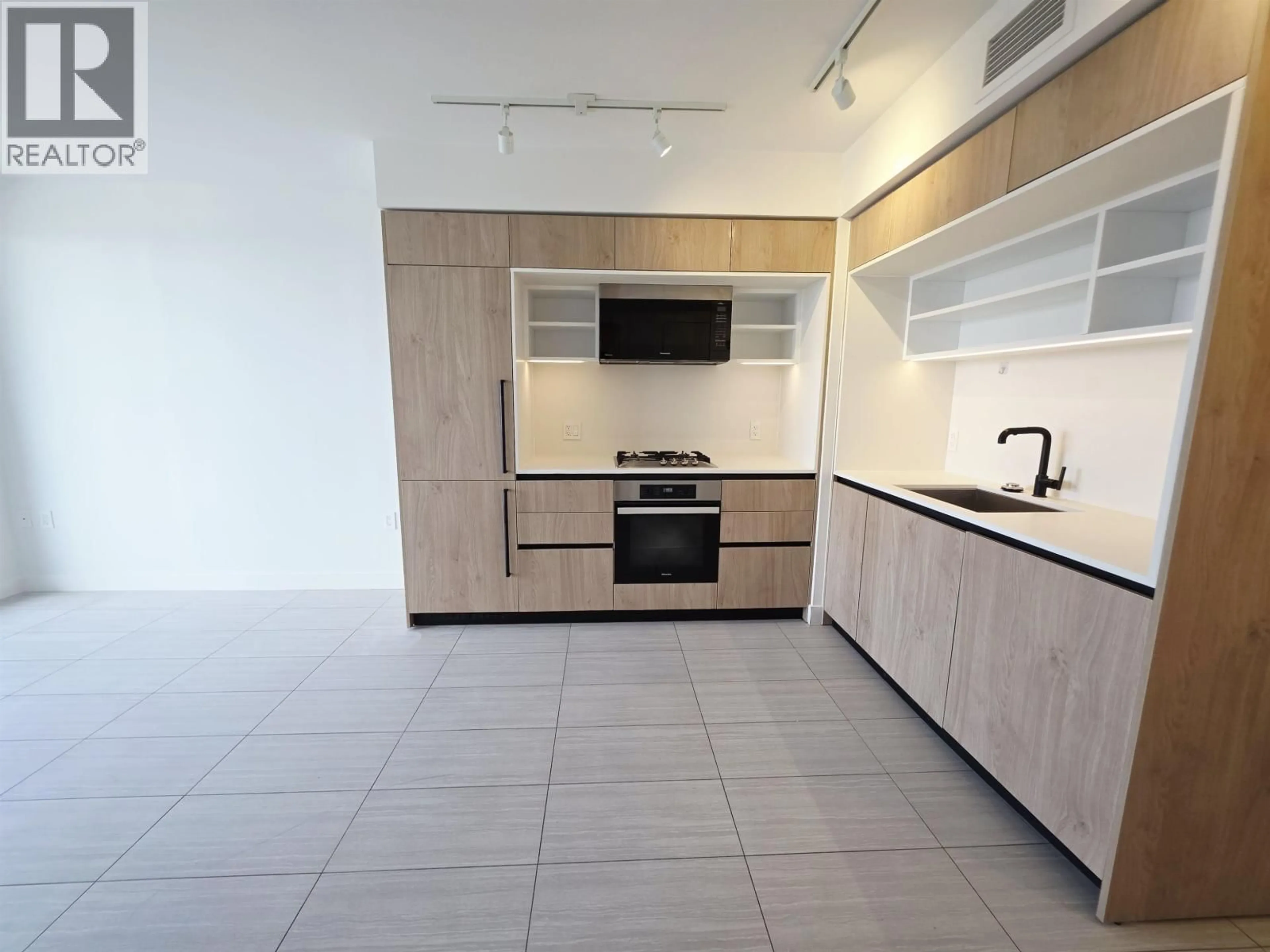 Standard kitchen, ceramic/tile floor for 2405 - 5058 JOYCE STREET, Vancouver British Columbia V5R0J9
