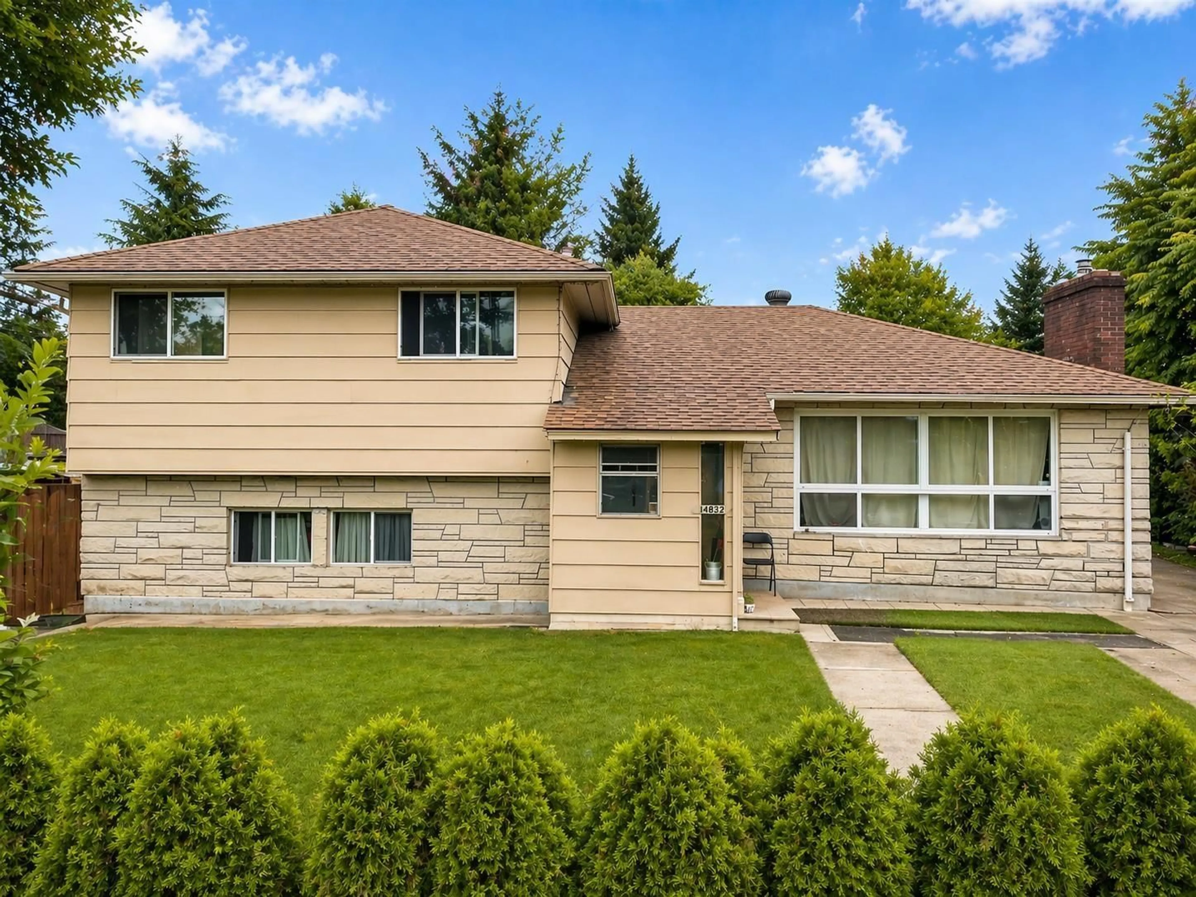 Home with vinyl exterior material, street for 14832 103A AVENUE, Surrey British Columbia V3R1L7