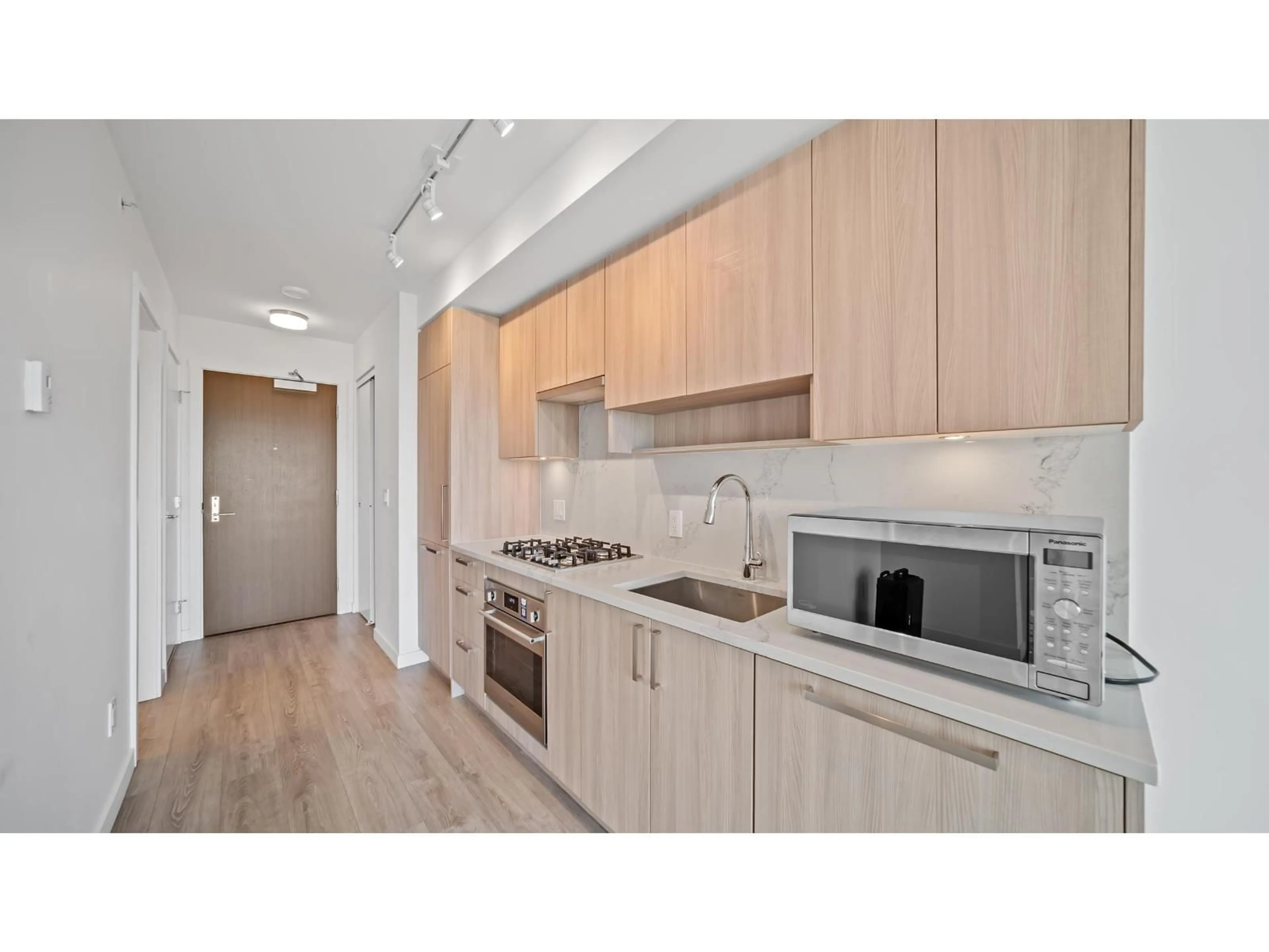 Unknown for 2004 - 13350 CENTRAL AVENUE, Surrey British Columbia V3T0S1