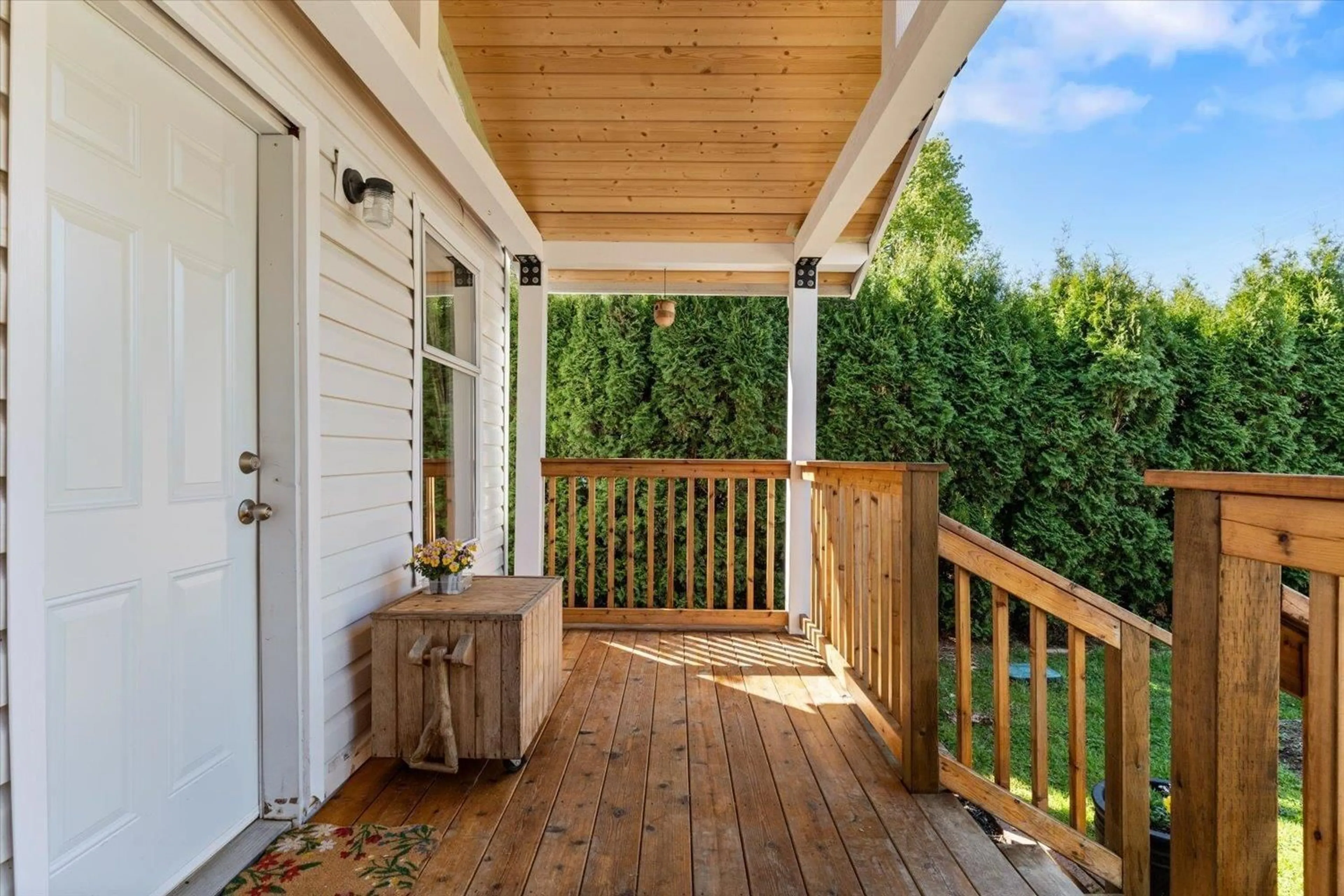 Patio, unknown for 2122 ASHTON ROAD, Agassiz British Columbia V0M1A1